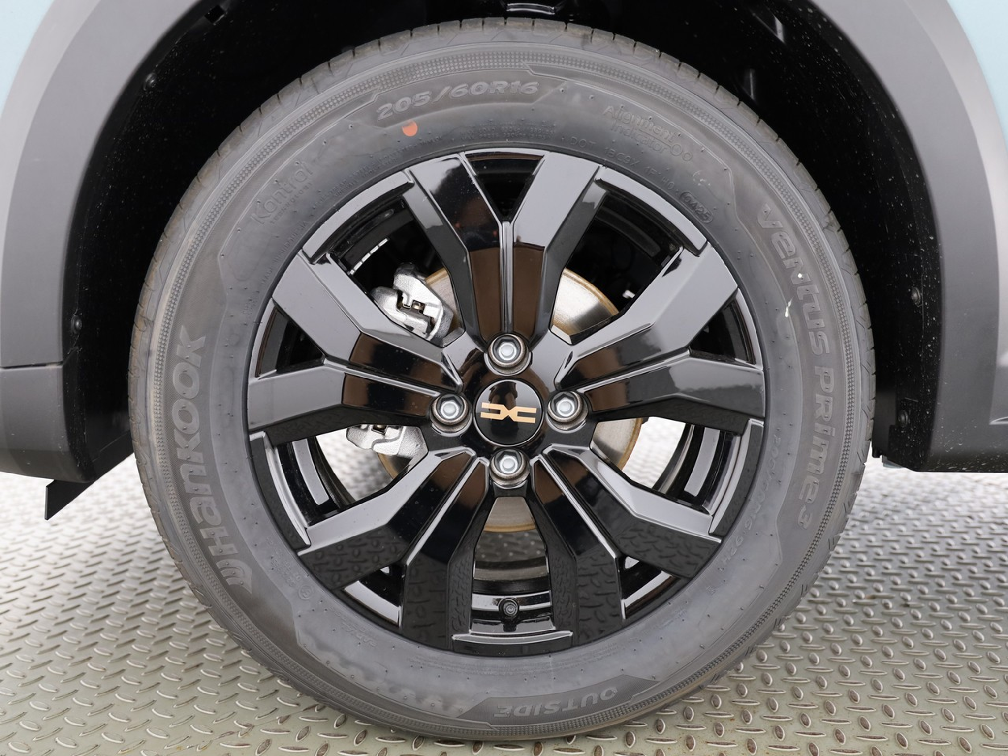 listing desktop thumbnail image 3