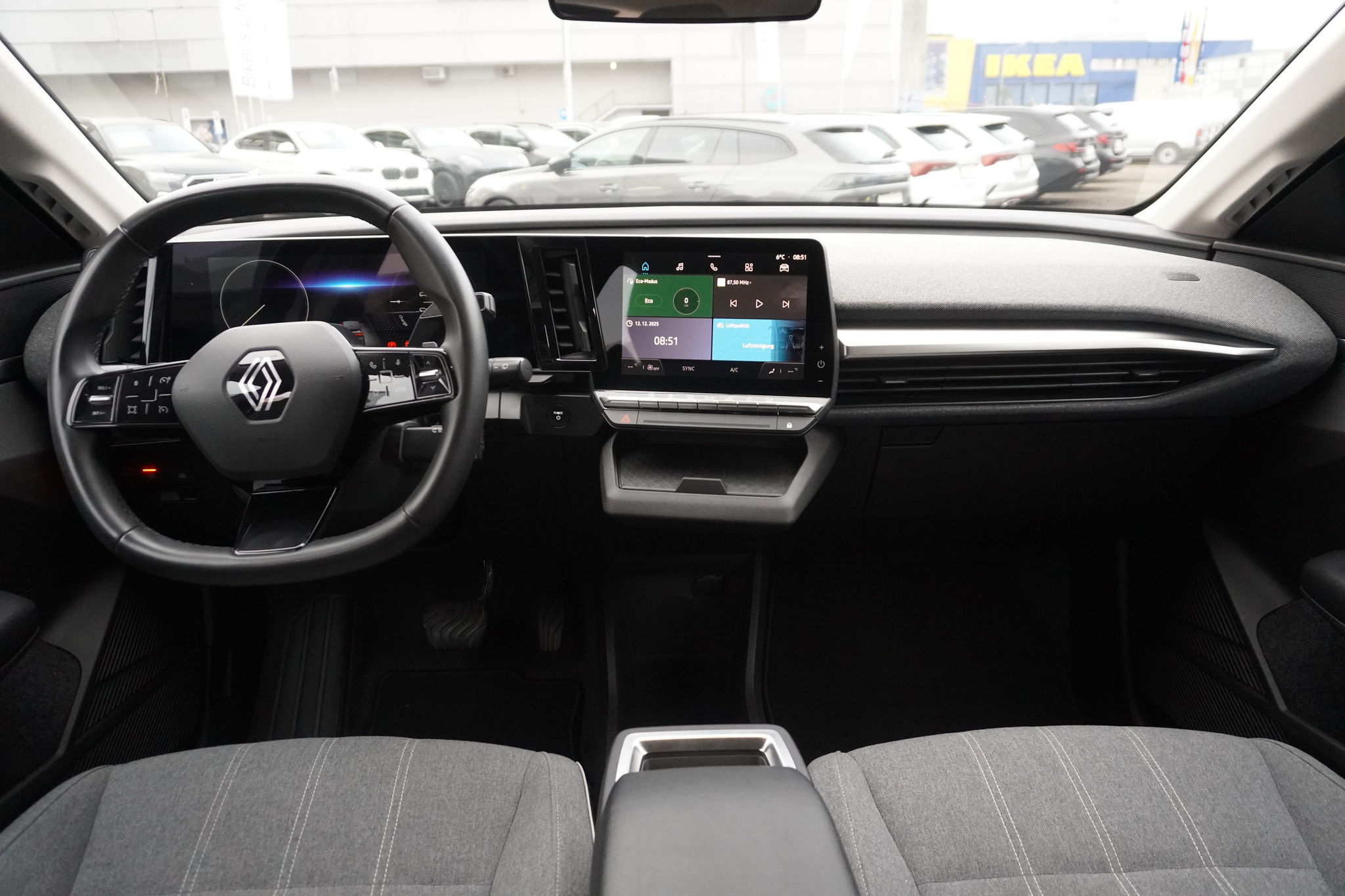 listing desktop thumbnail image 12