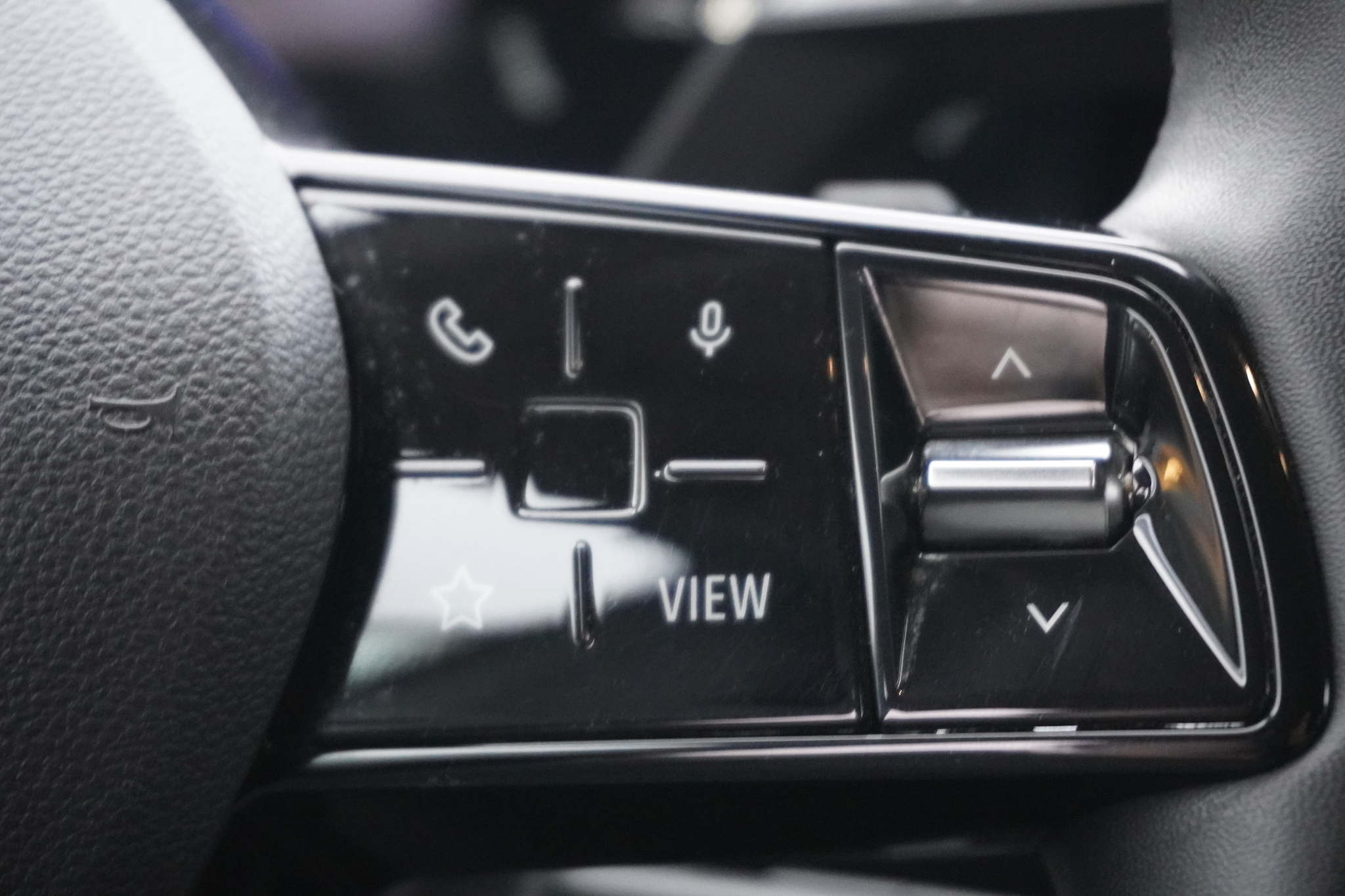 listing desktop thumbnail image 14