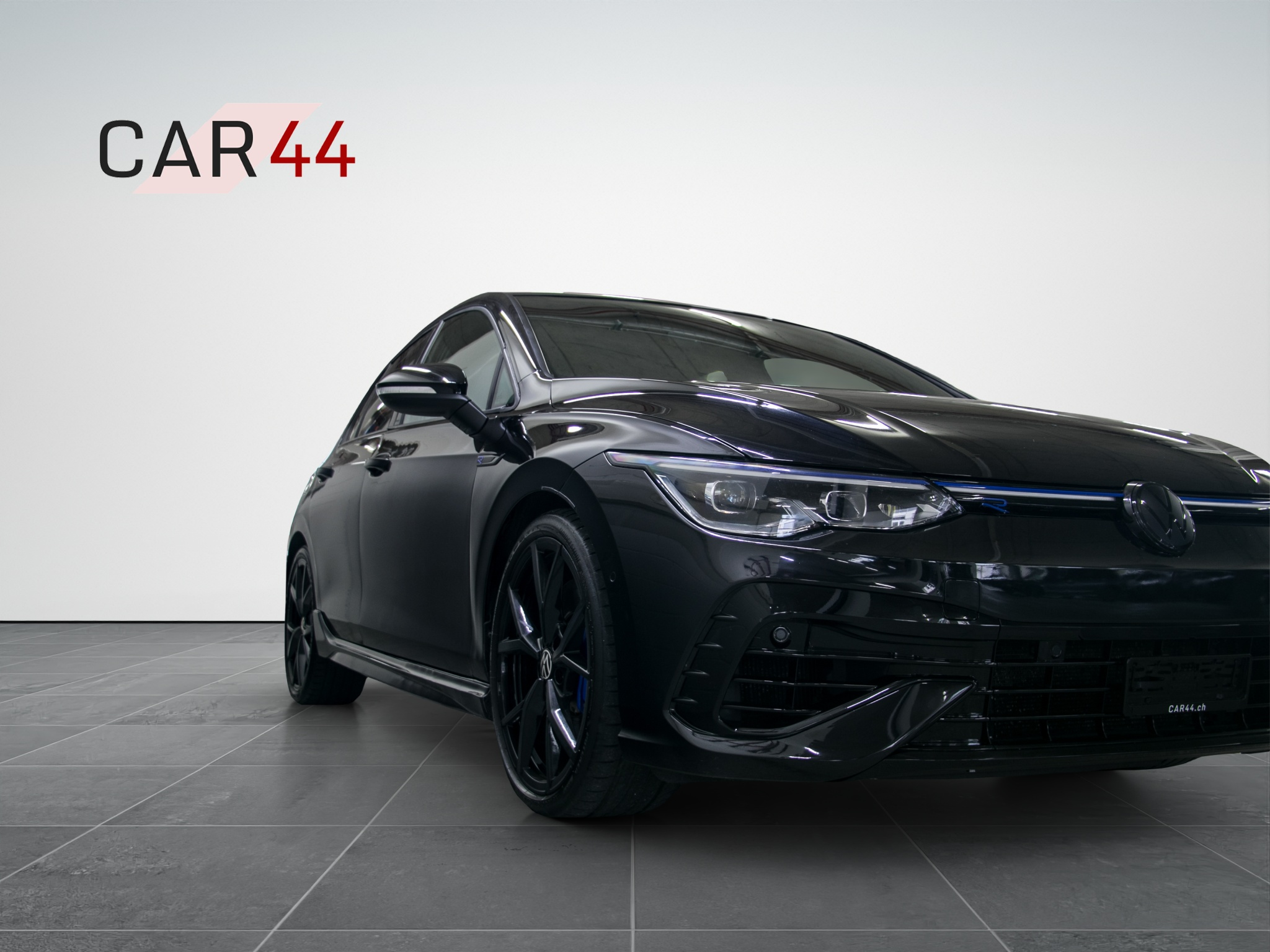 listing desktop thumbnail image 18