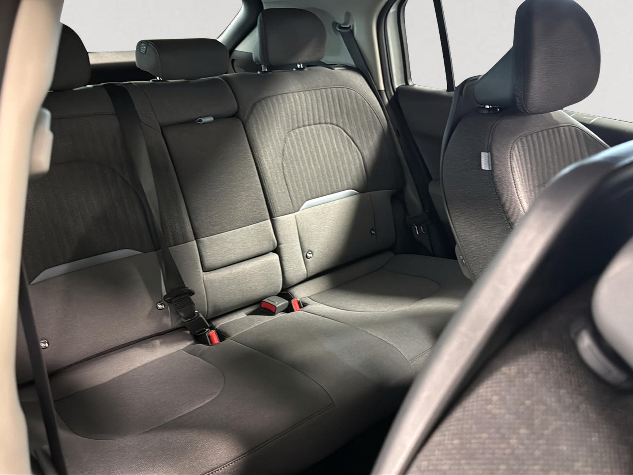 listing desktop thumbnail image 27