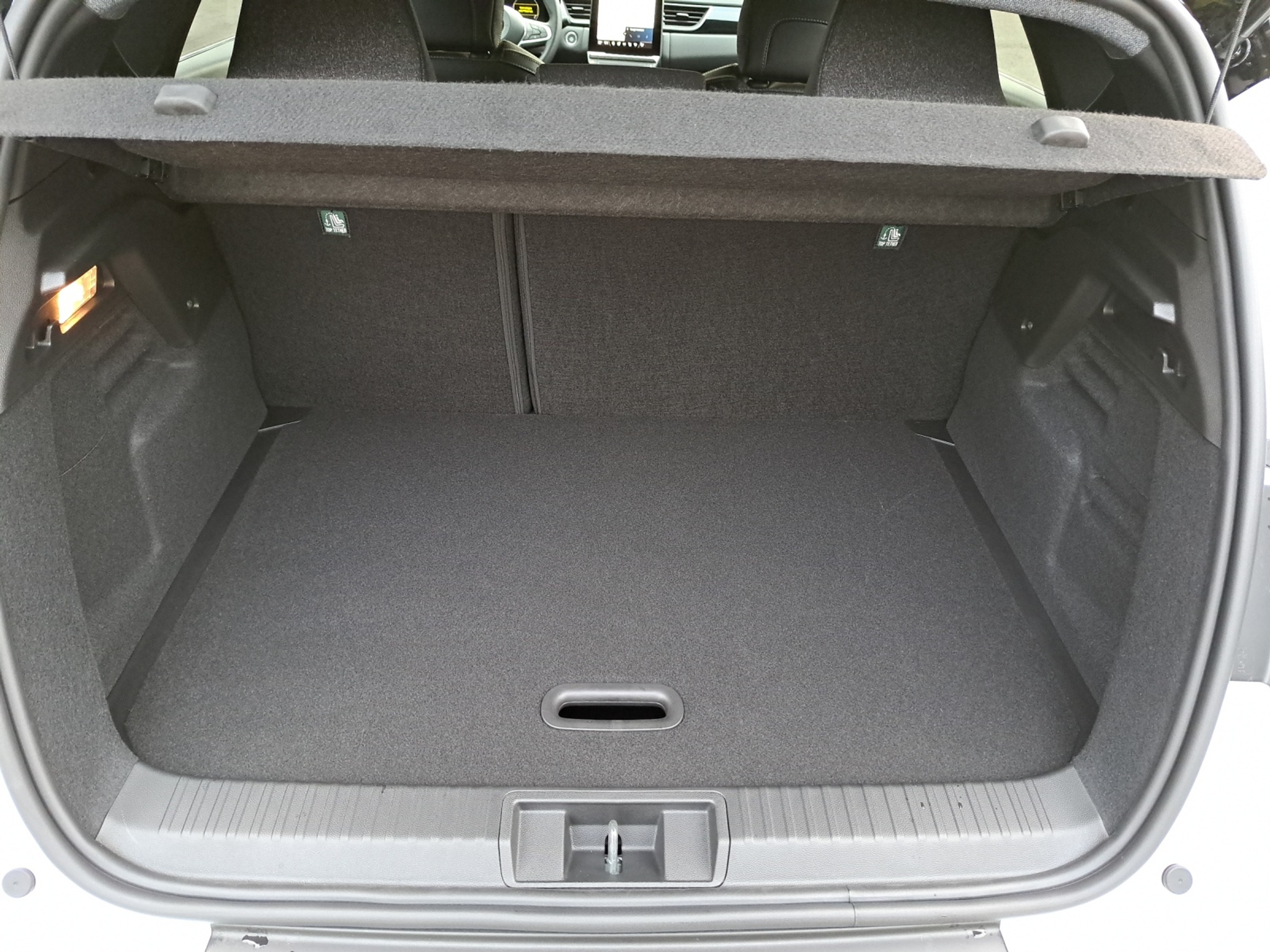 listing desktop thumbnail image 17