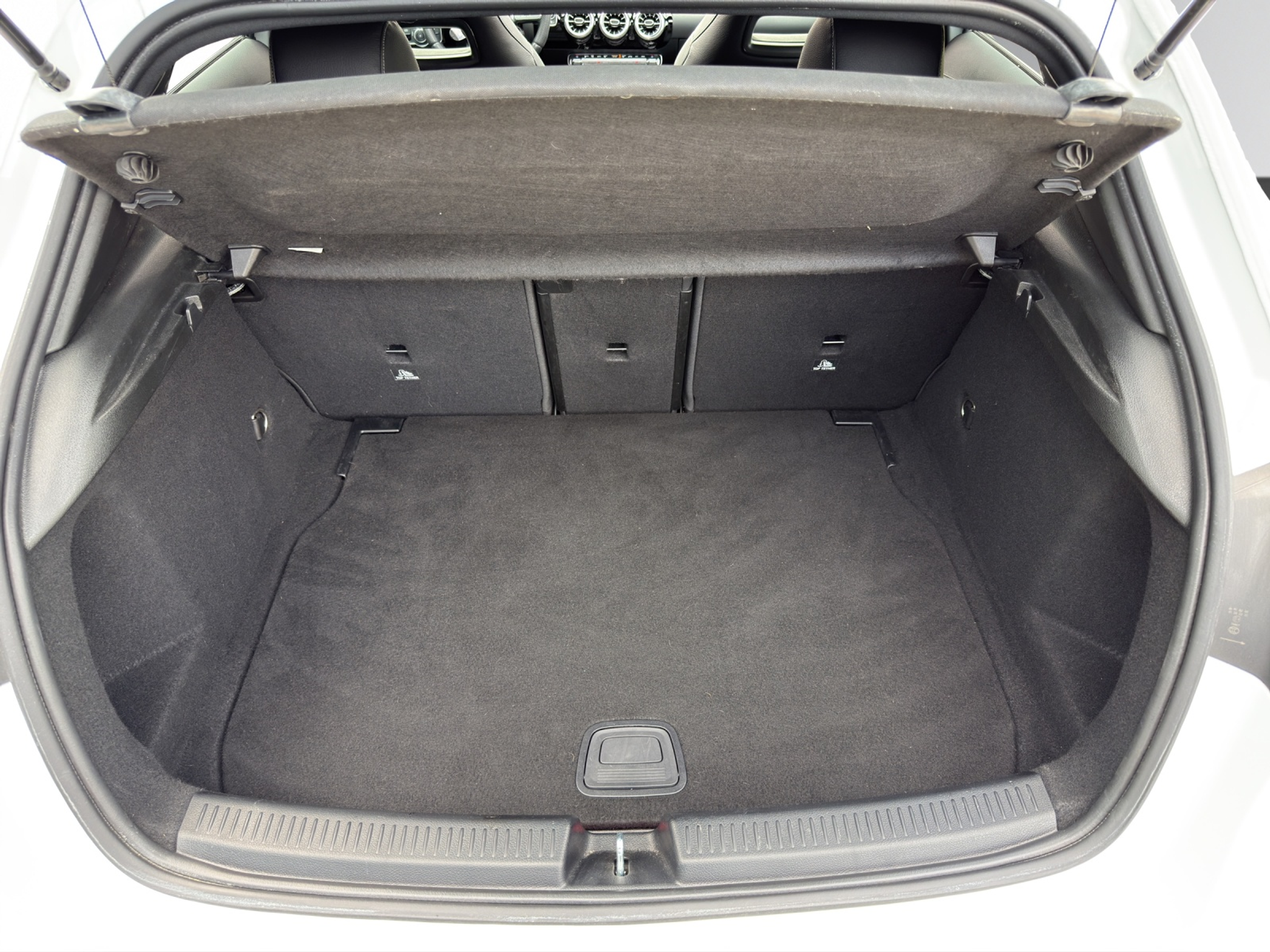 listing desktop thumbnail image 12