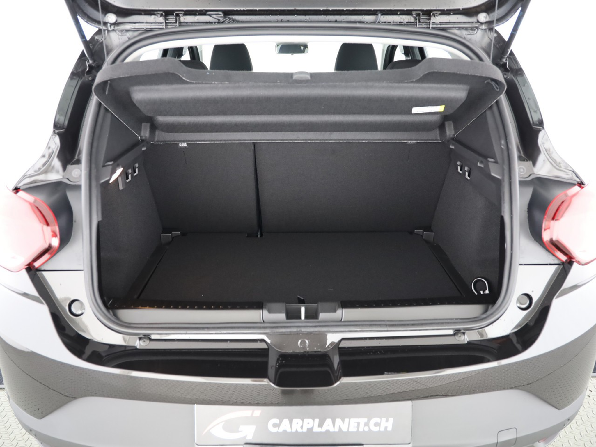 listing desktop thumbnail image 8