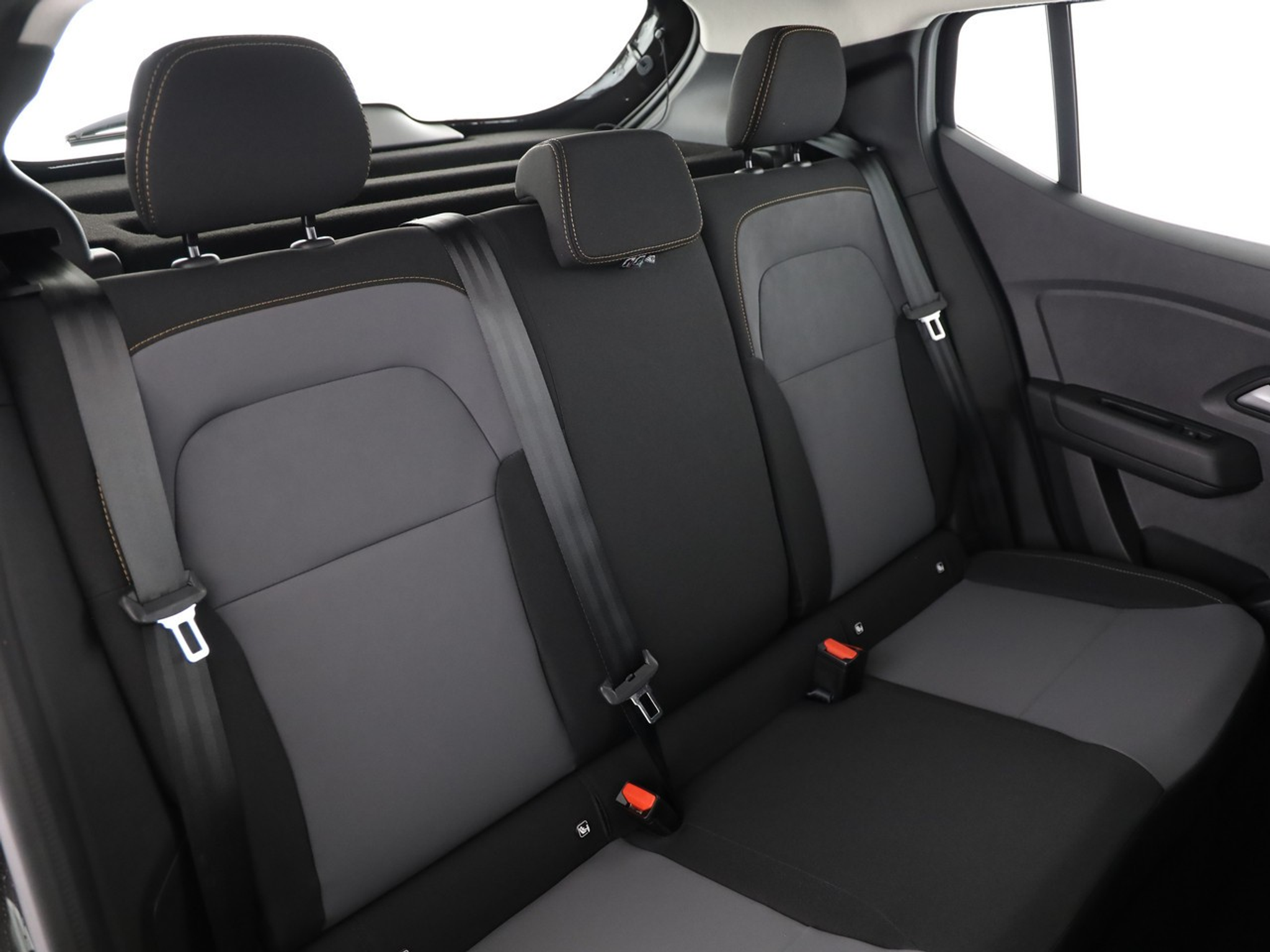 listing desktop thumbnail image 7