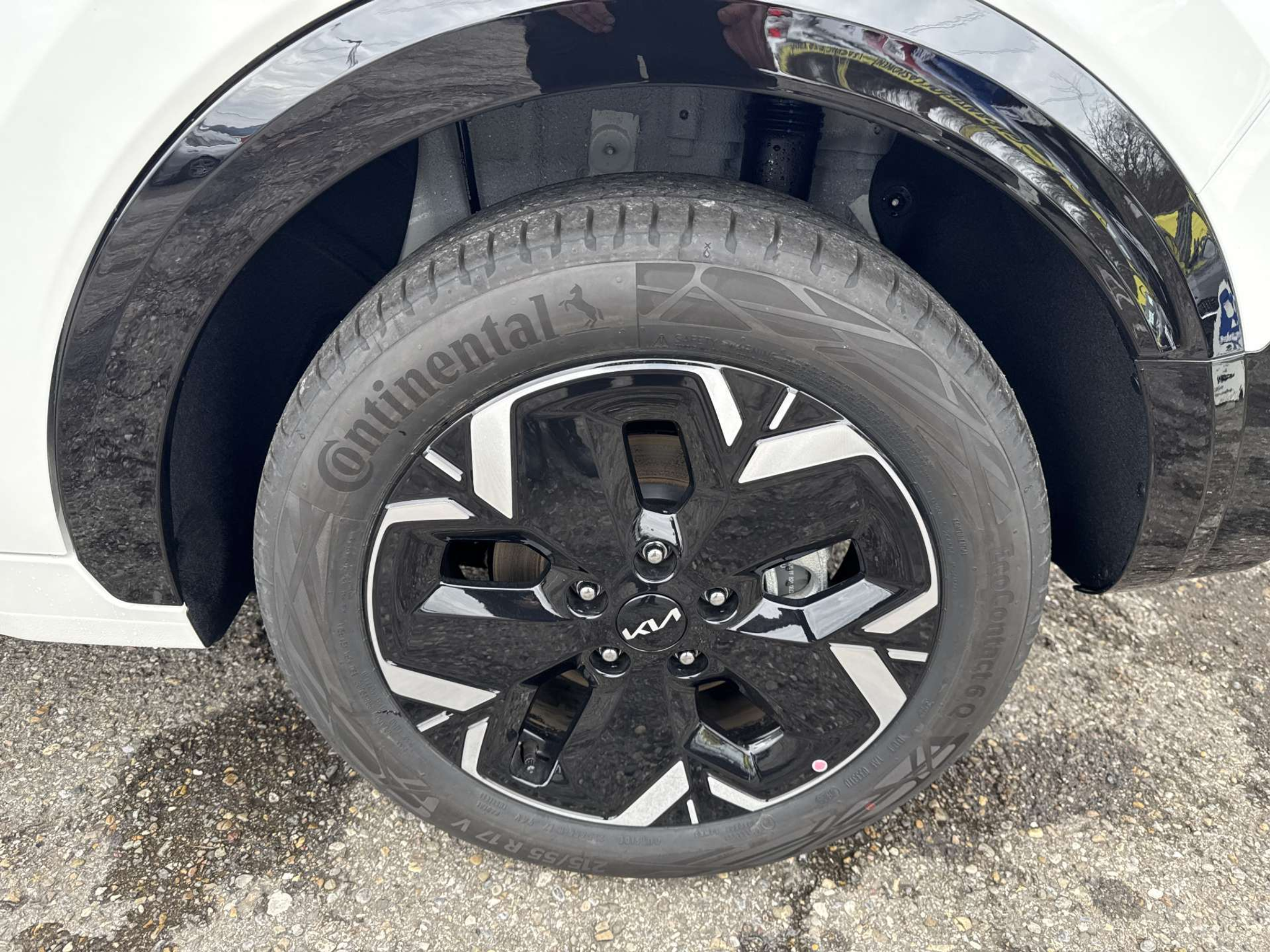 listing desktop thumbnail image 9