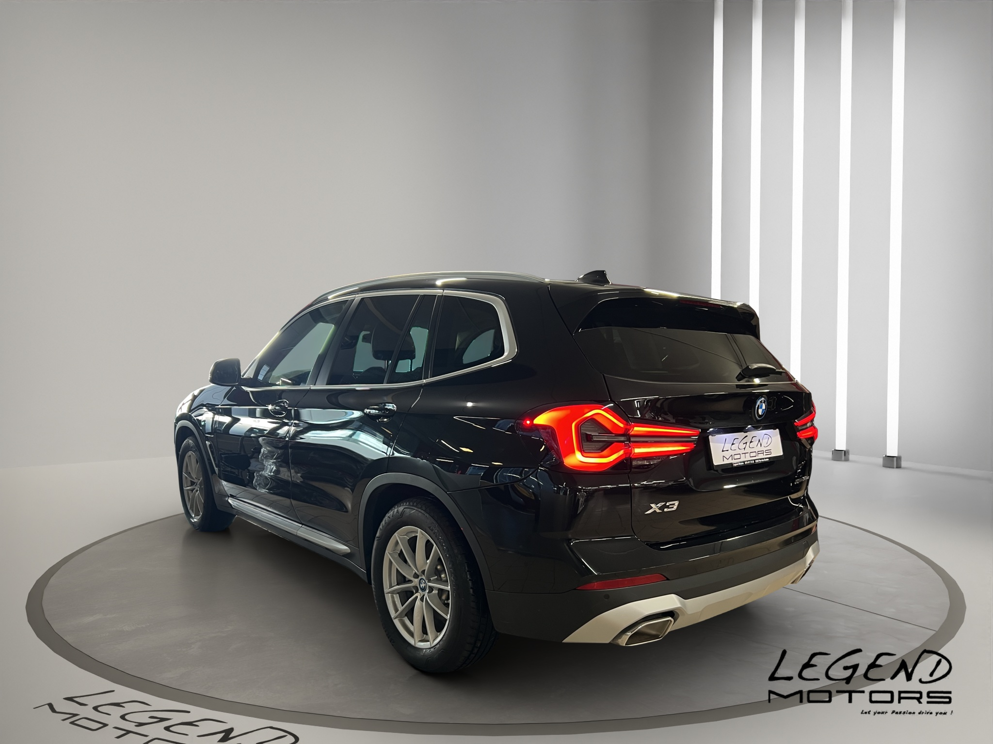 listing desktop thumbnail image 3