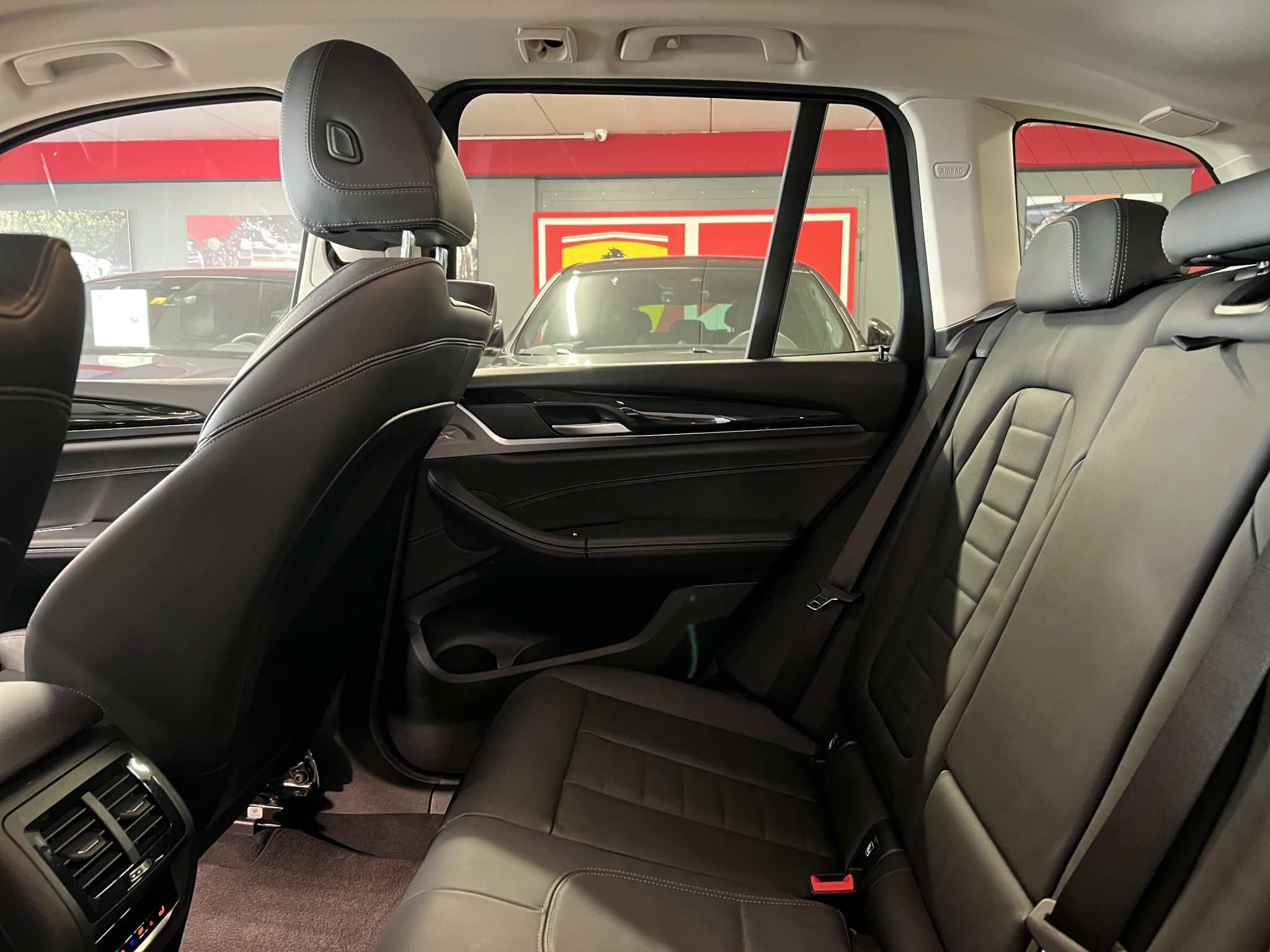 listing desktop thumbnail image 12