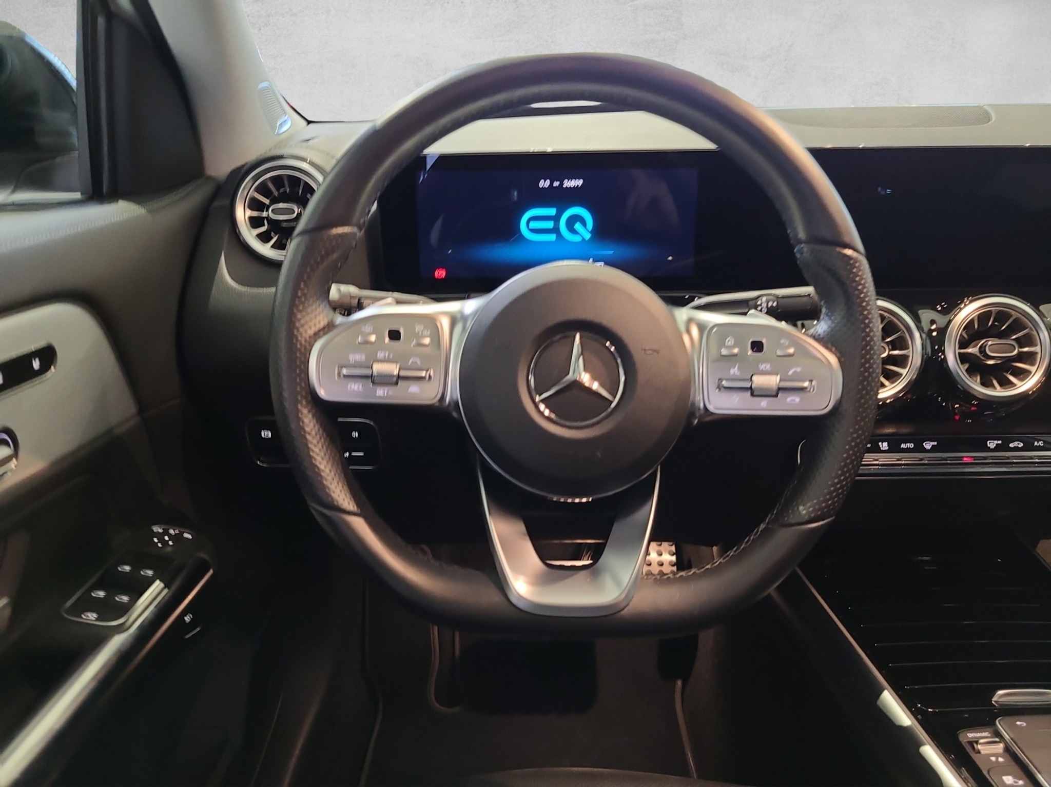 listing desktop thumbnail image 12