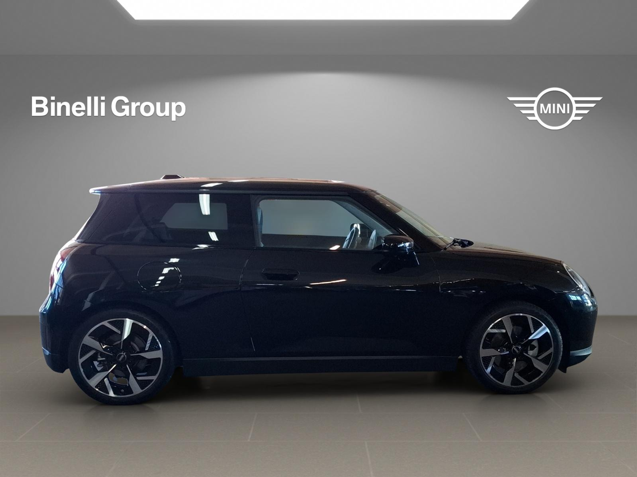 listing desktop thumbnail image 17