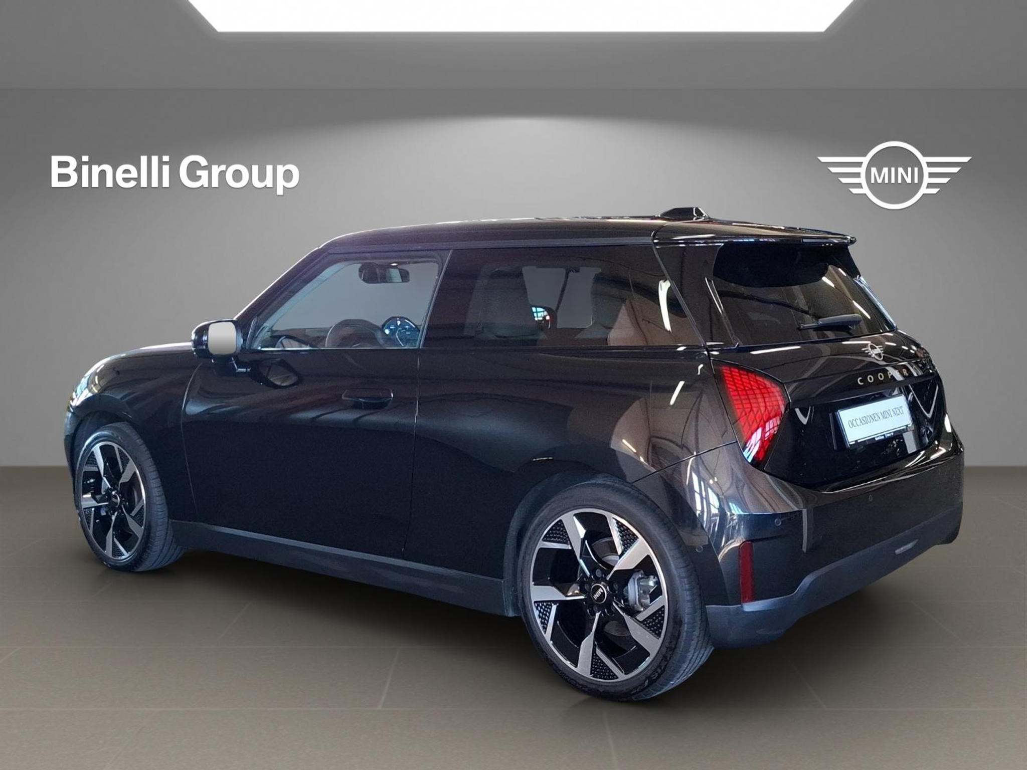 listing desktop thumbnail image 13