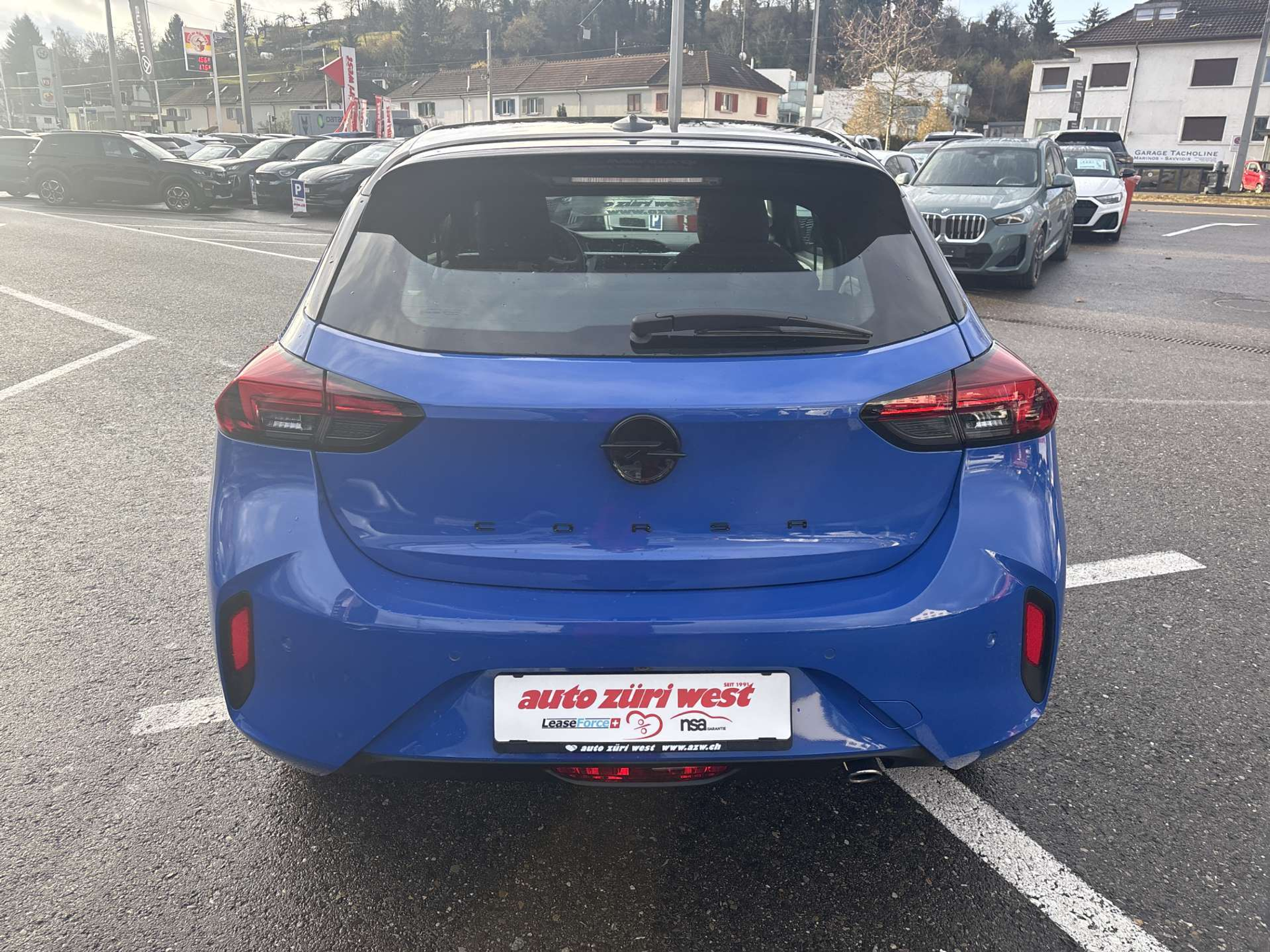 listing desktop thumbnail image 11