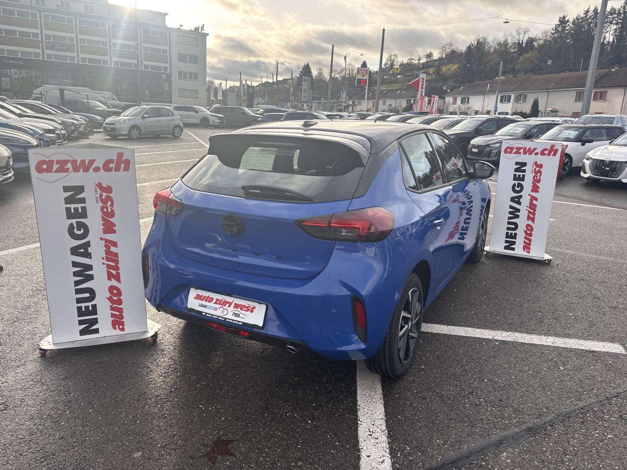 listing desktop thumbnail image 2