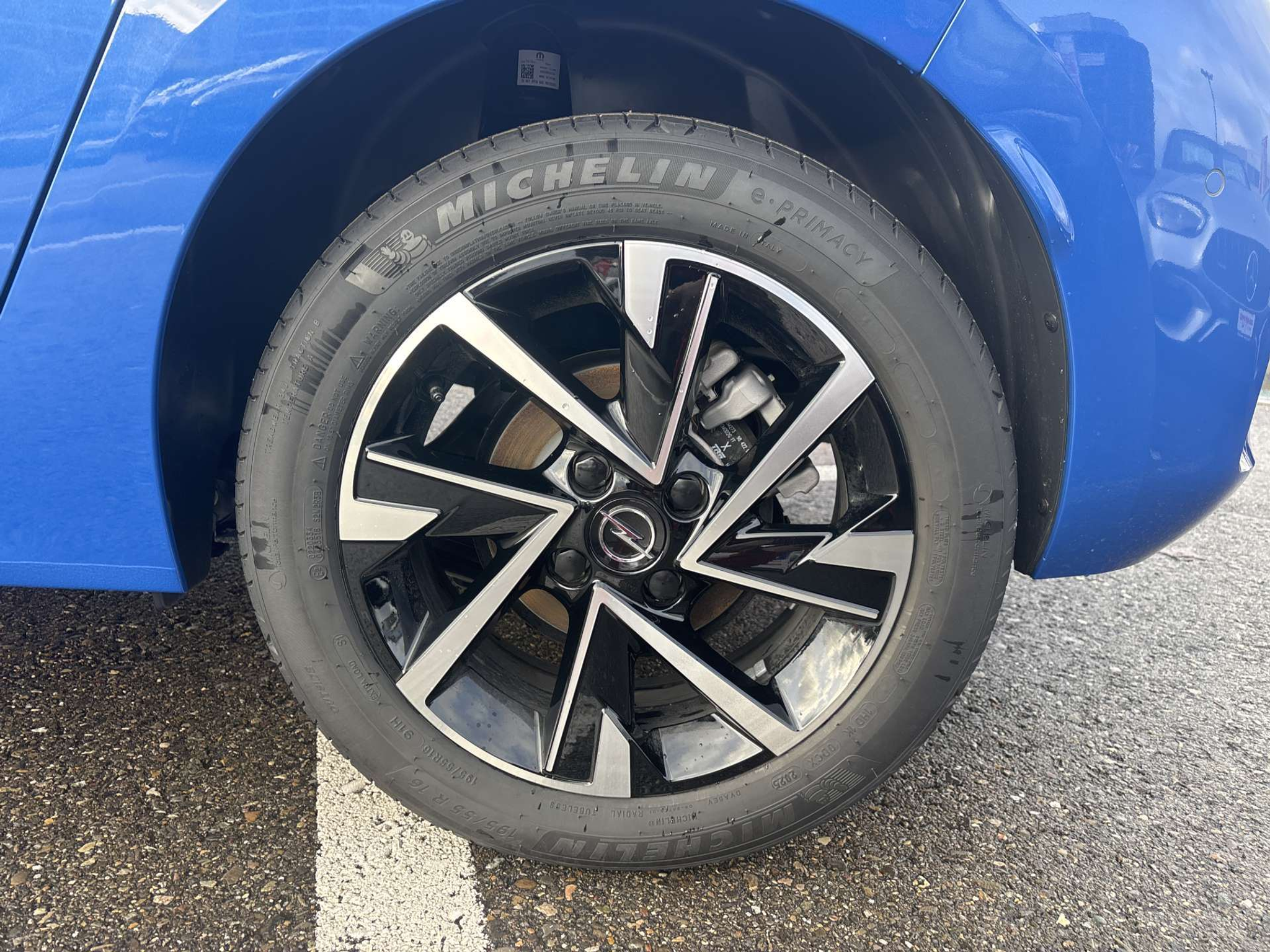 listing desktop thumbnail image 8