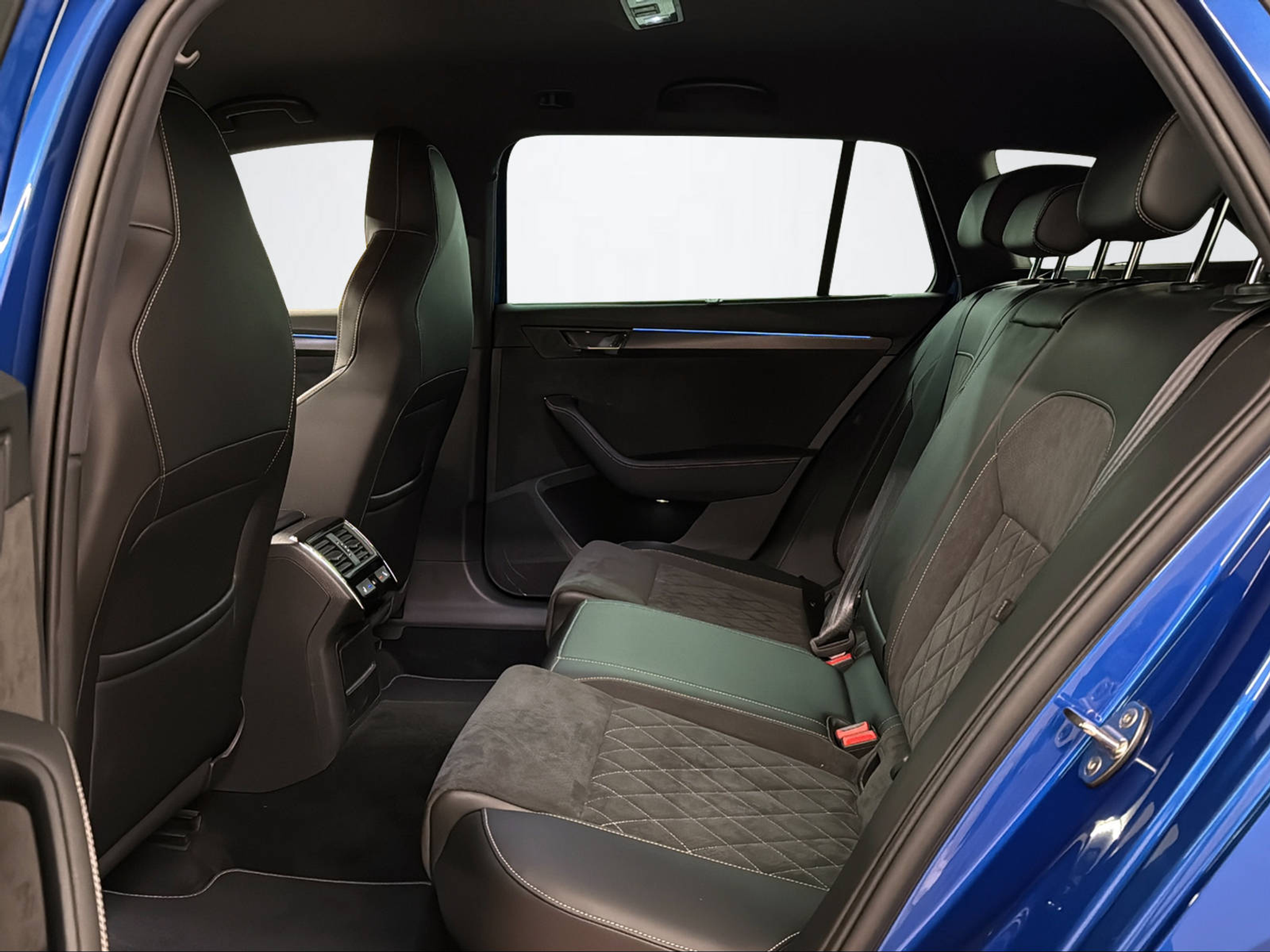 listing desktop thumbnail image 10