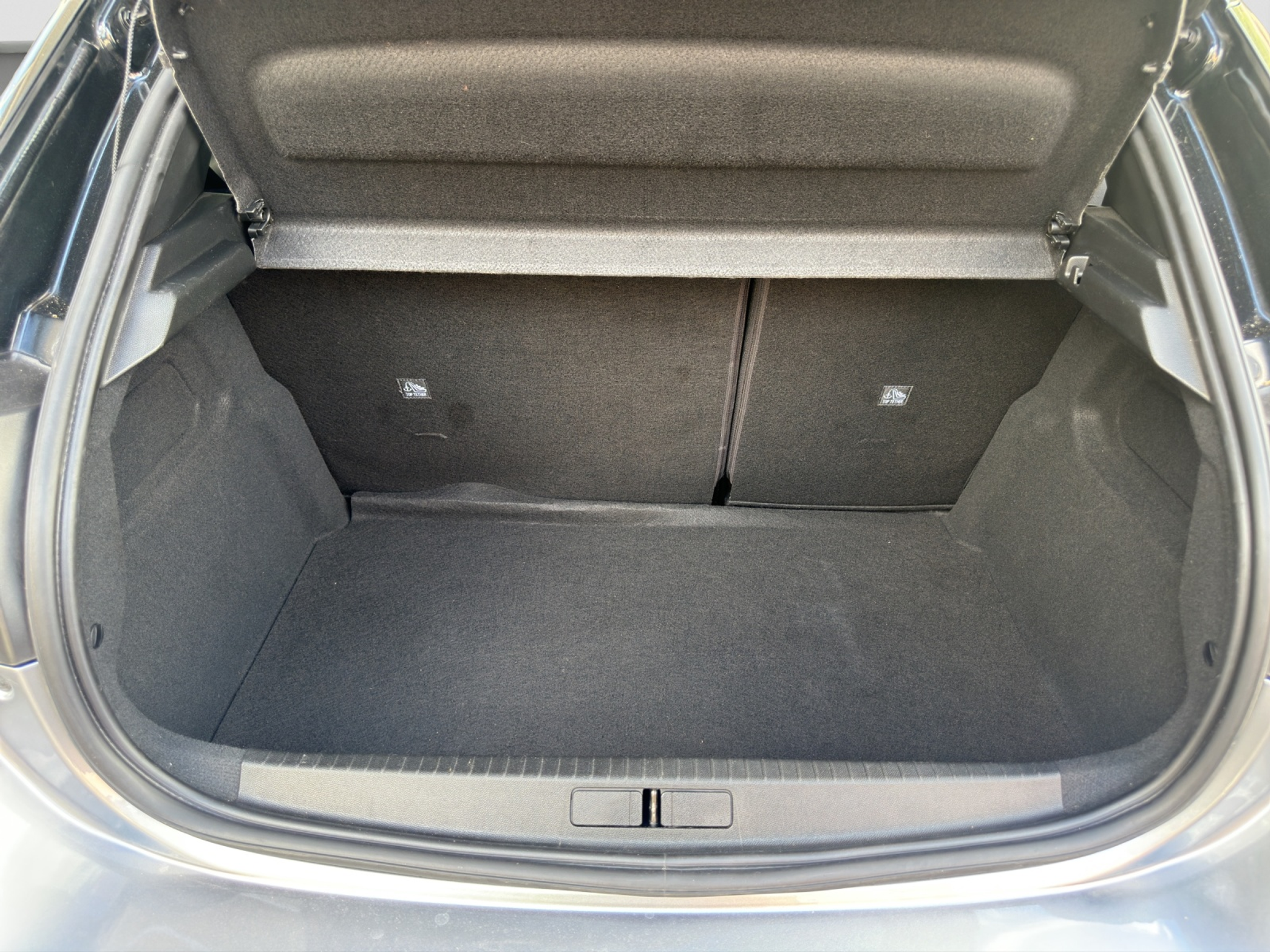 listing desktop thumbnail image 9