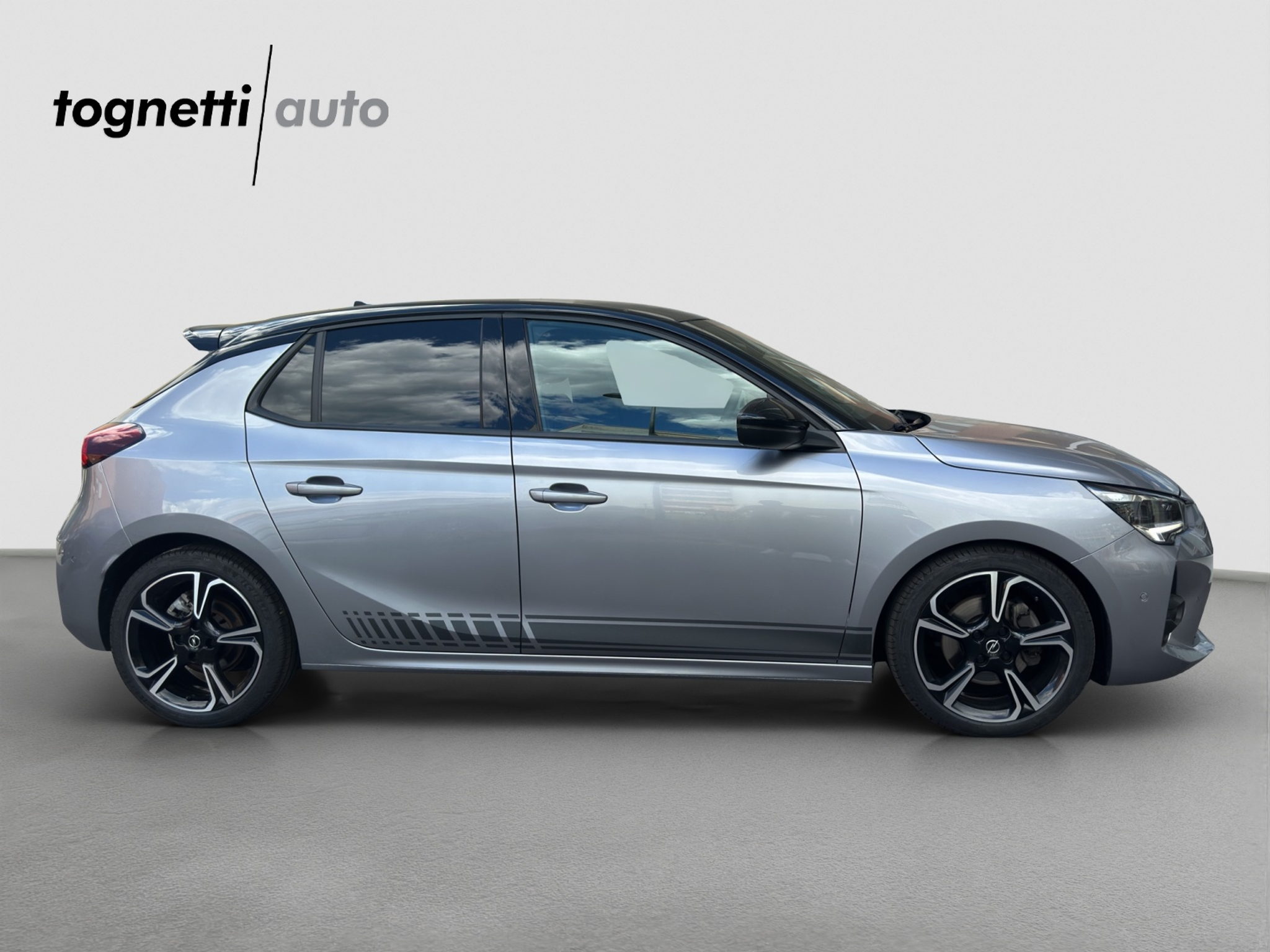 listing desktop thumbnail image 2