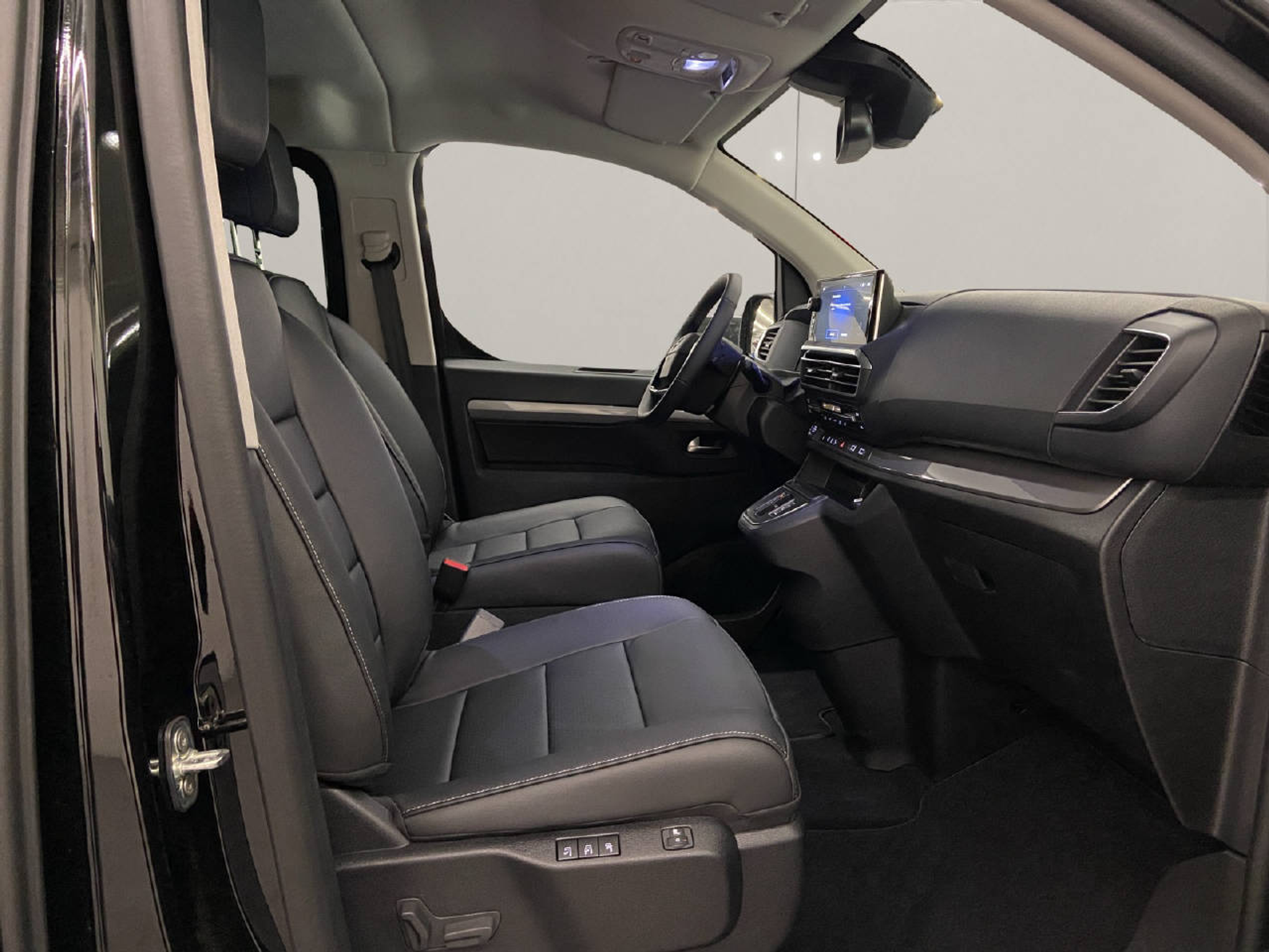 listing desktop thumbnail image 11