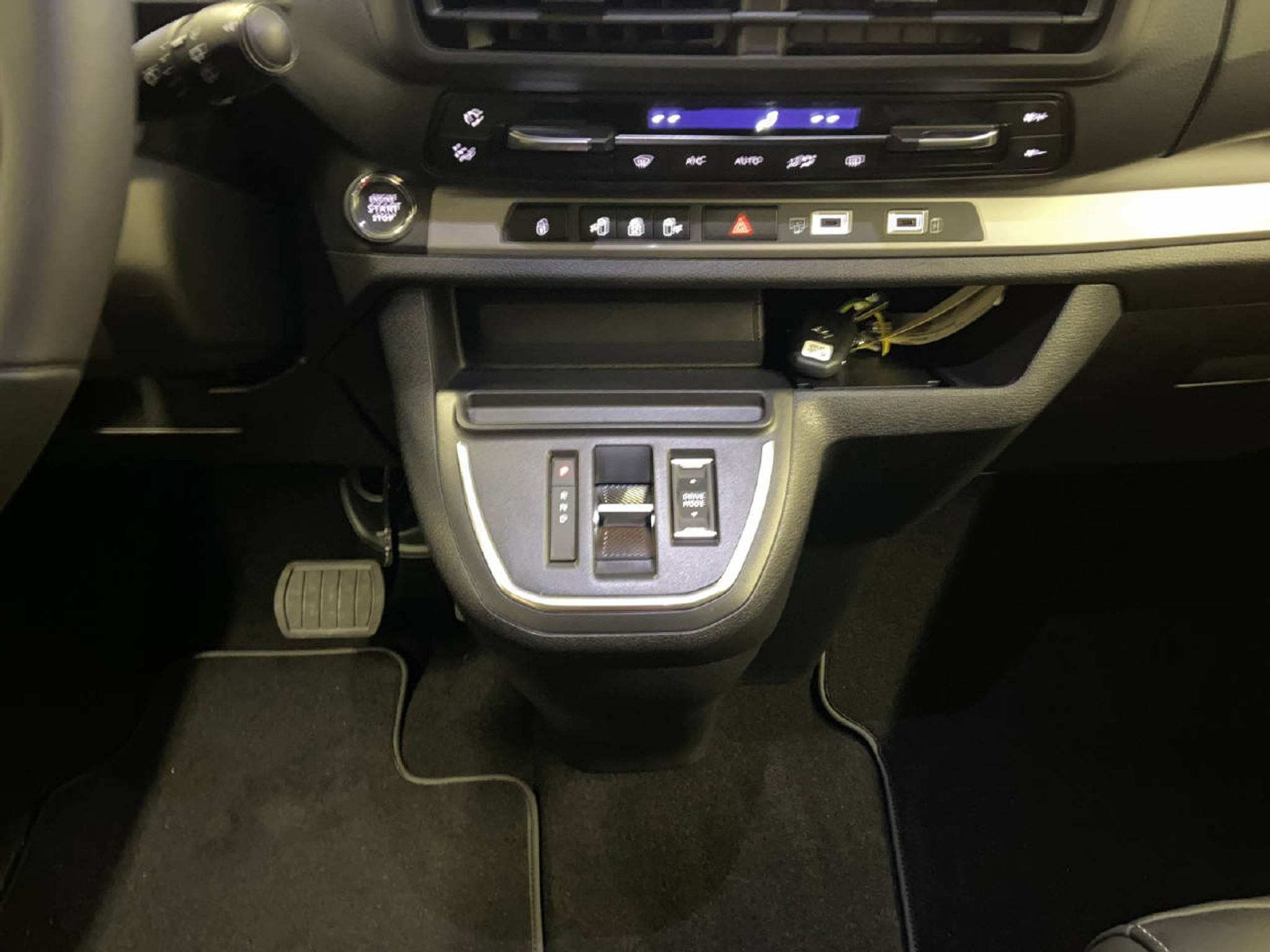 listing desktop thumbnail image 8