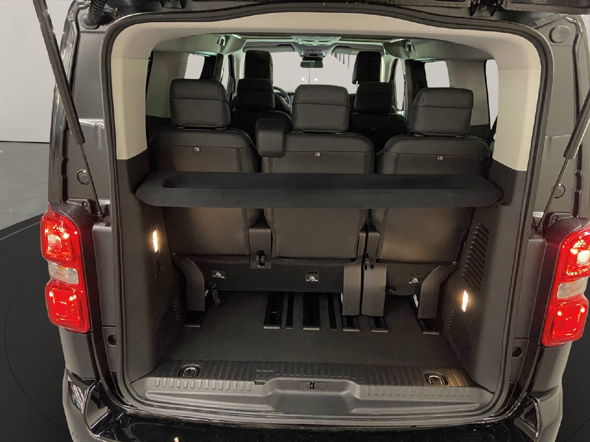 listing desktop thumbnail image 13