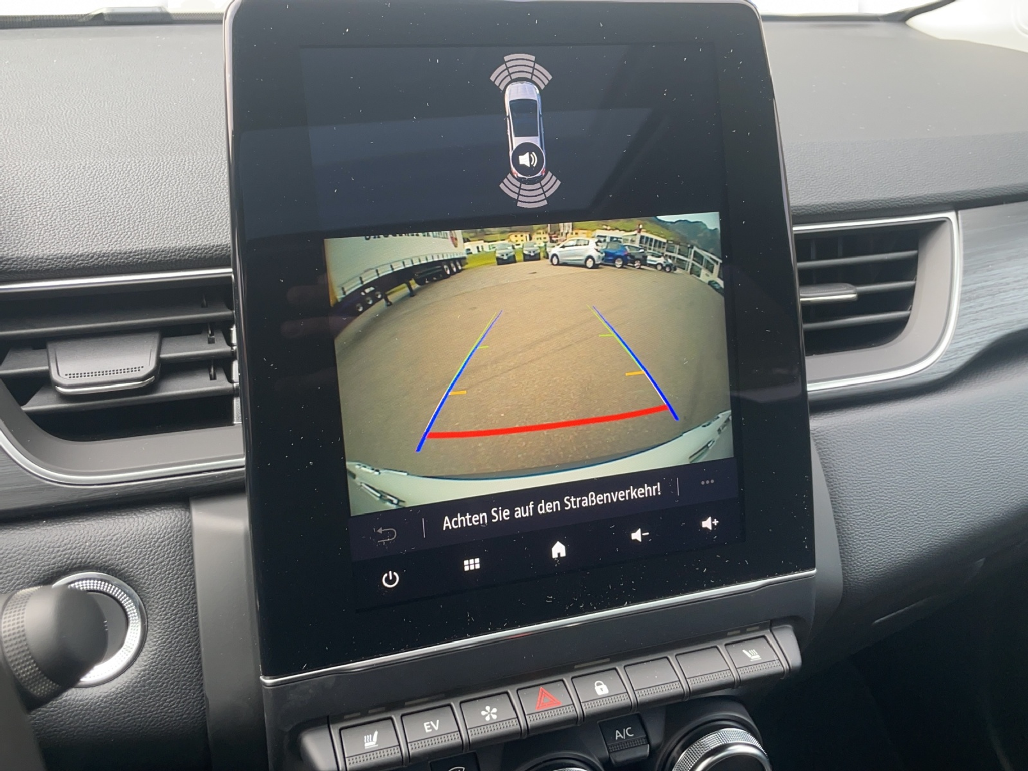 listing desktop thumbnail image 8