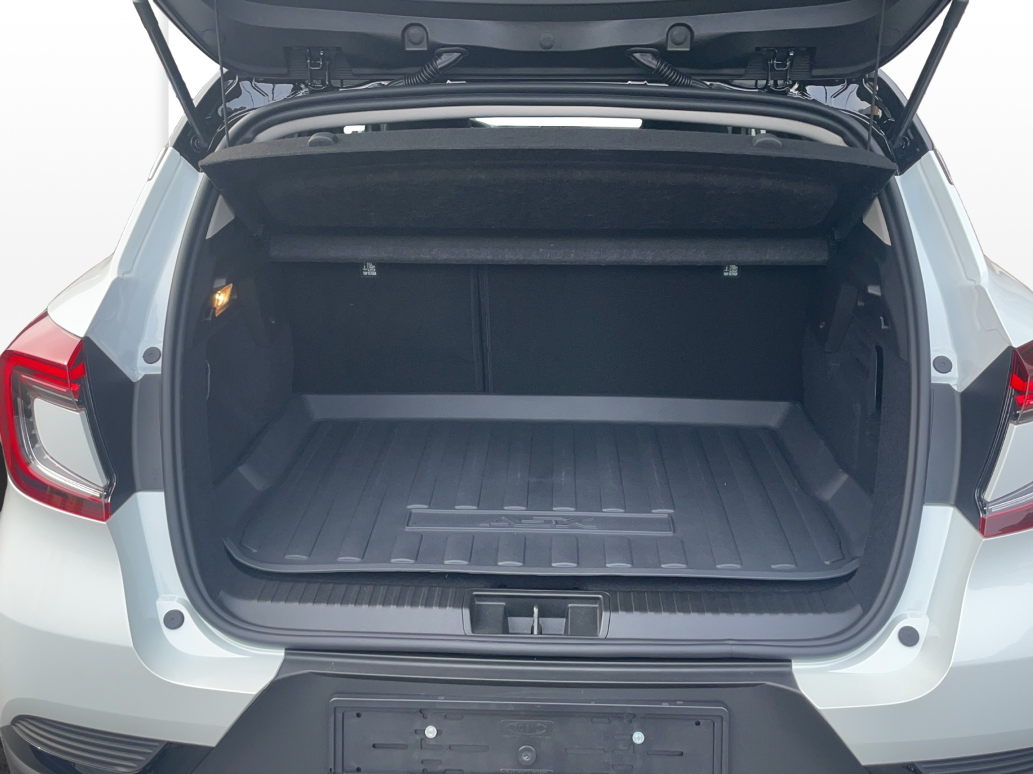 listing desktop thumbnail image 13