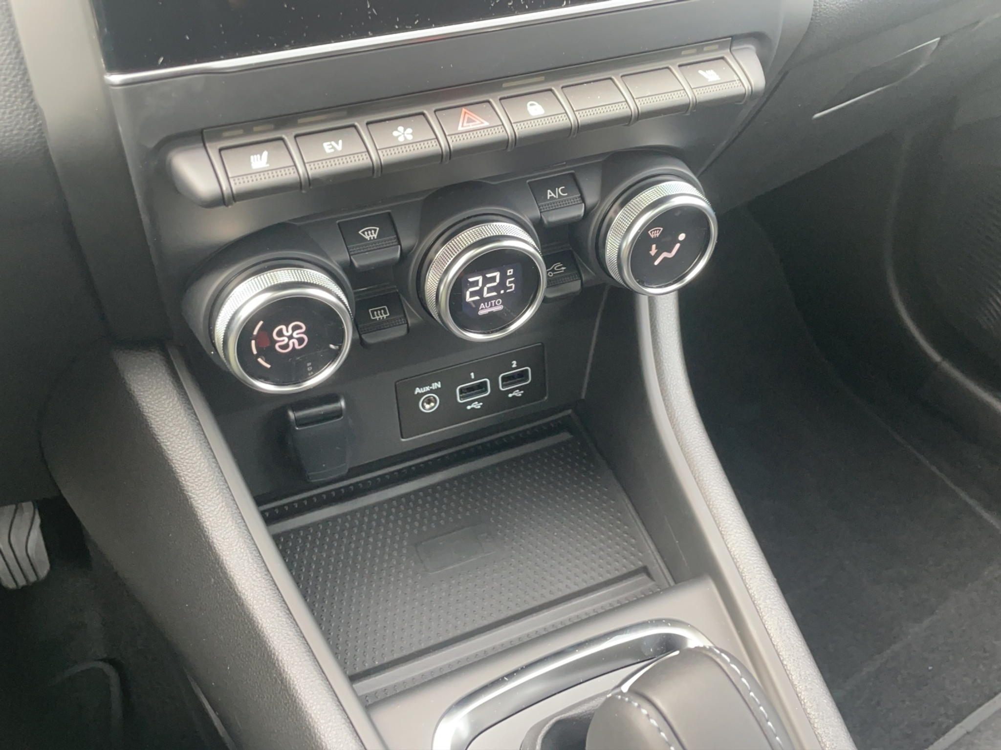 listing desktop thumbnail image 9