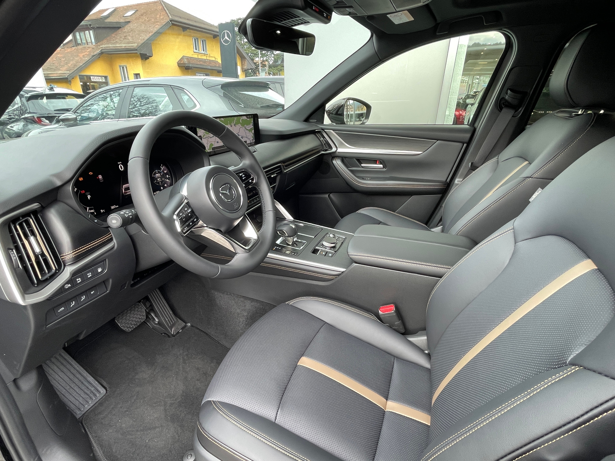 listing desktop thumbnail image 8