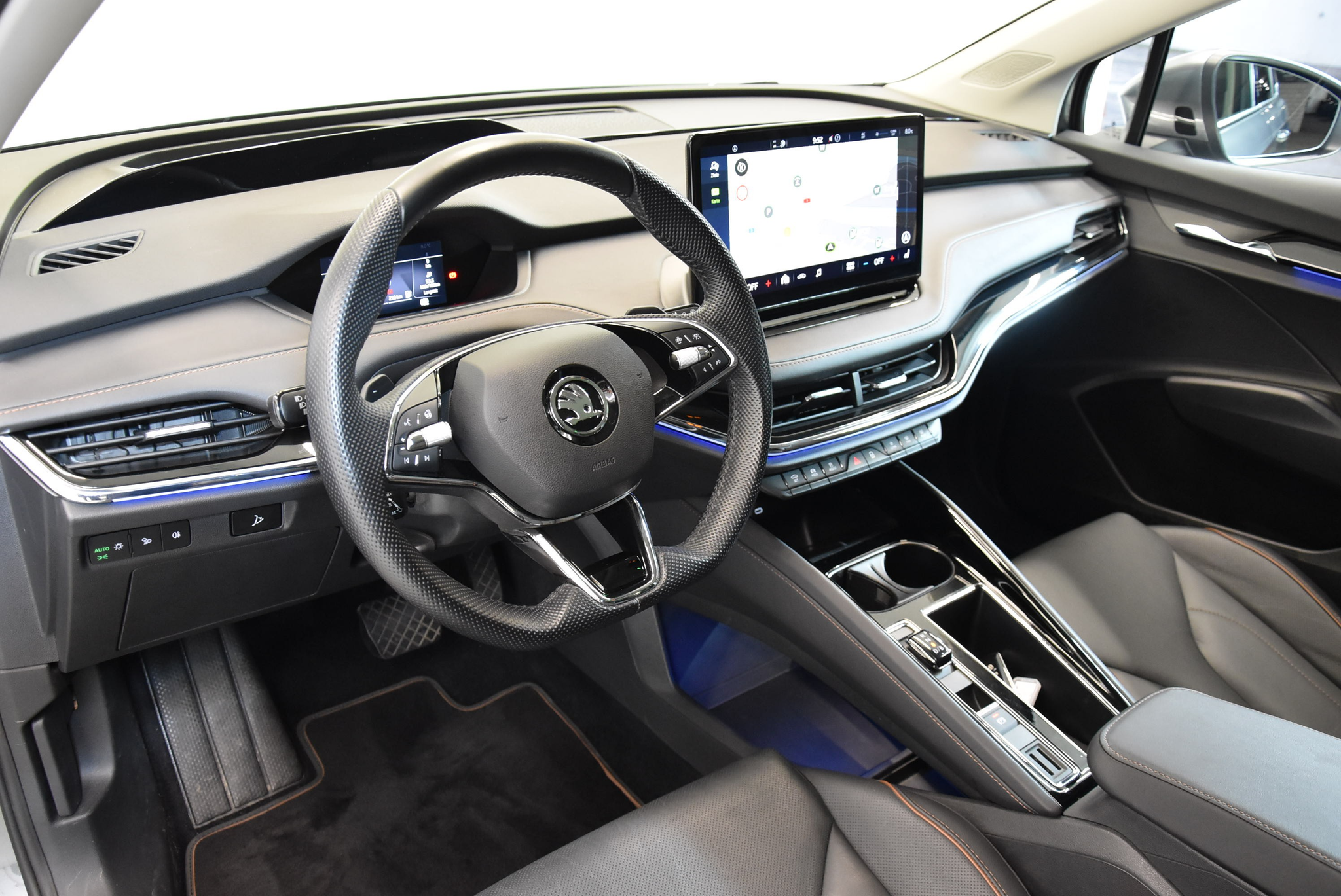 listing desktop thumbnail image 2