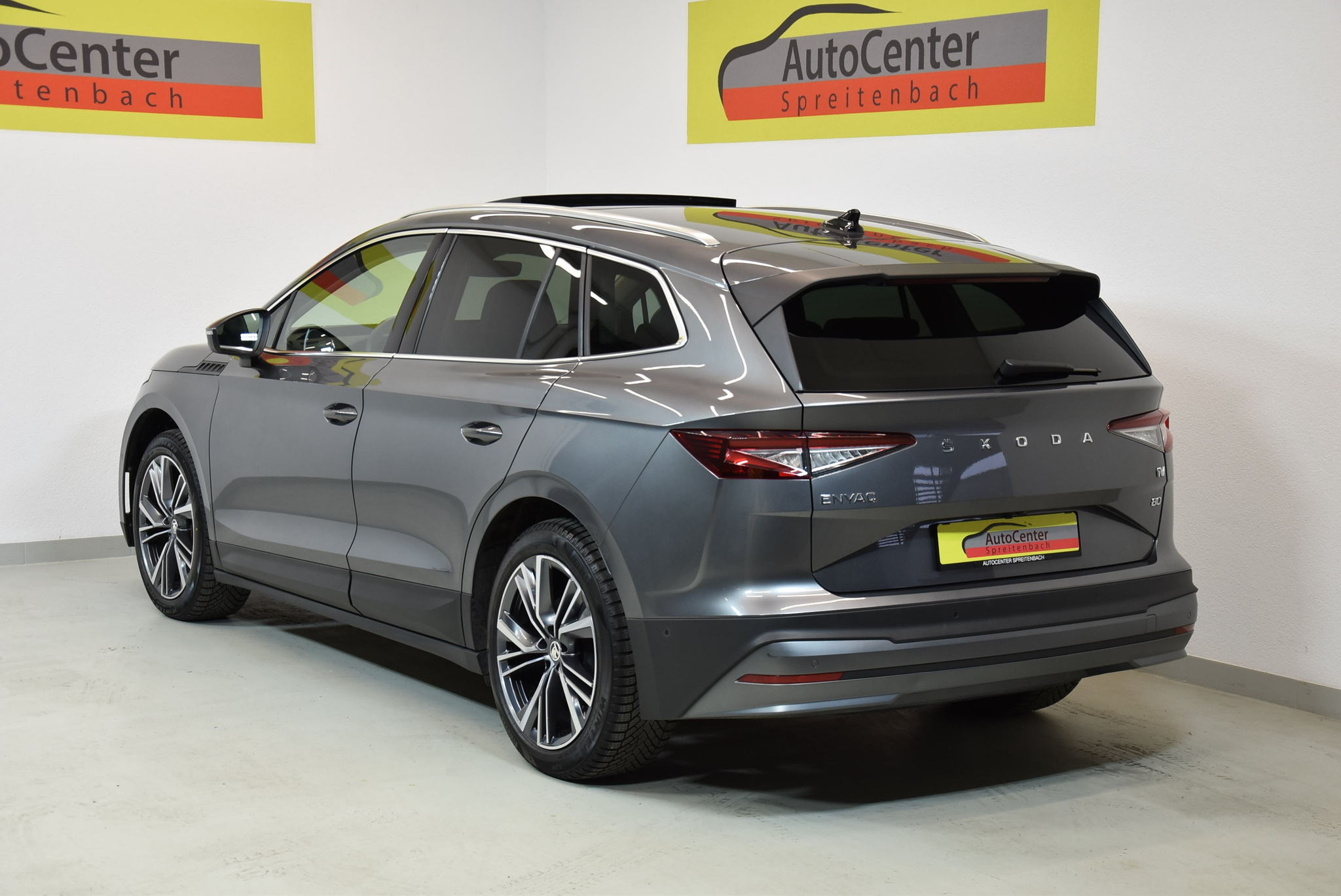 listing desktop thumbnail image 14