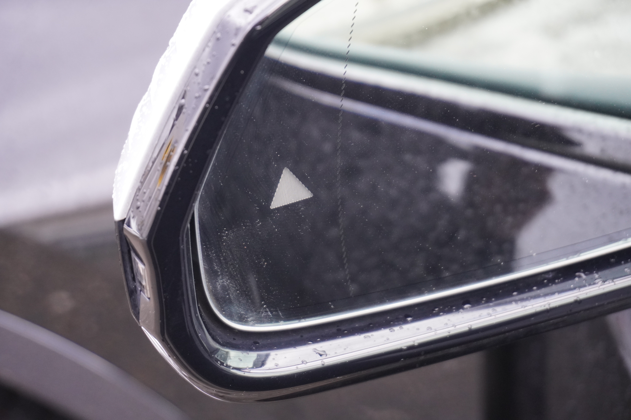 listing desktop thumbnail image 30