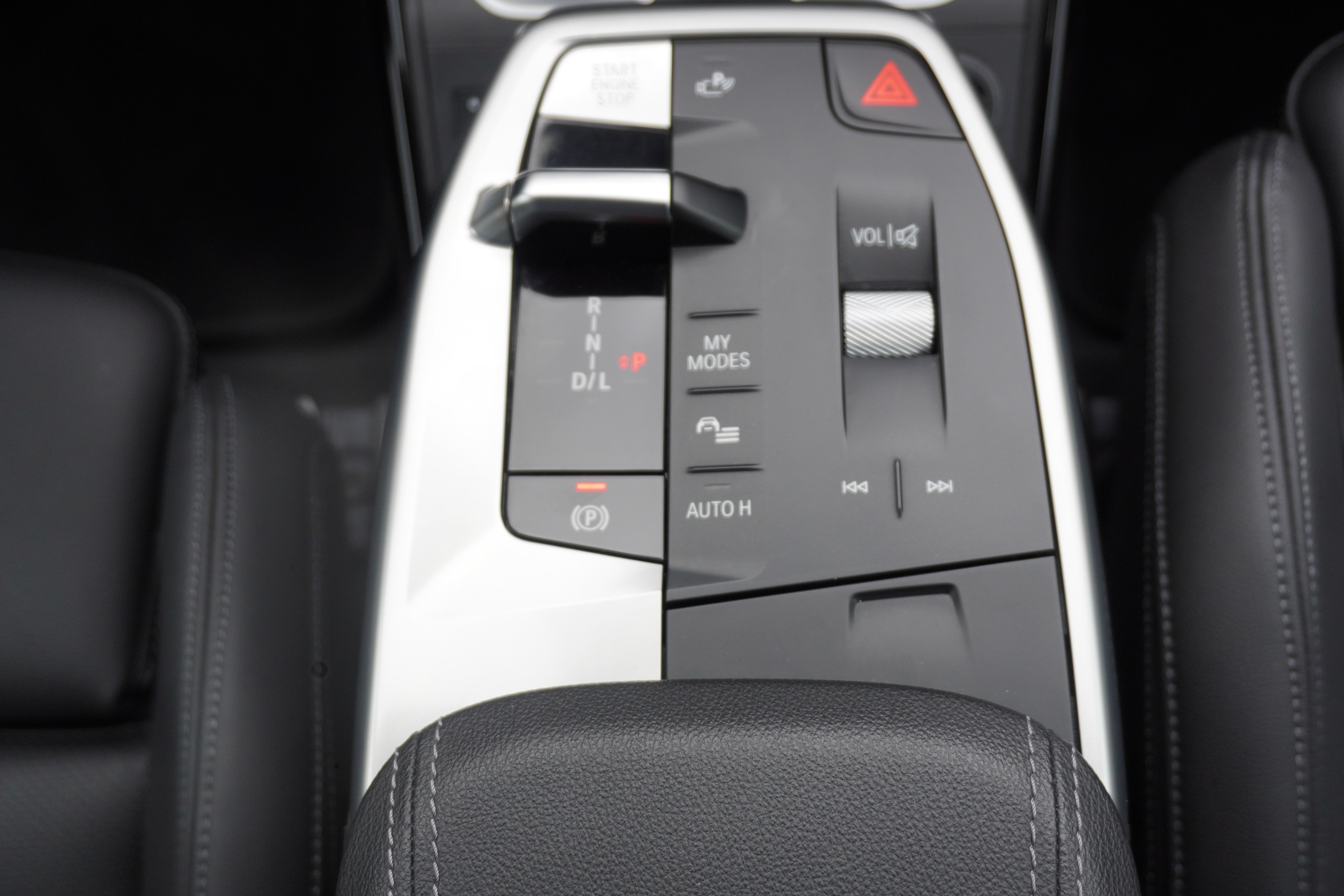 listing desktop thumbnail image 16