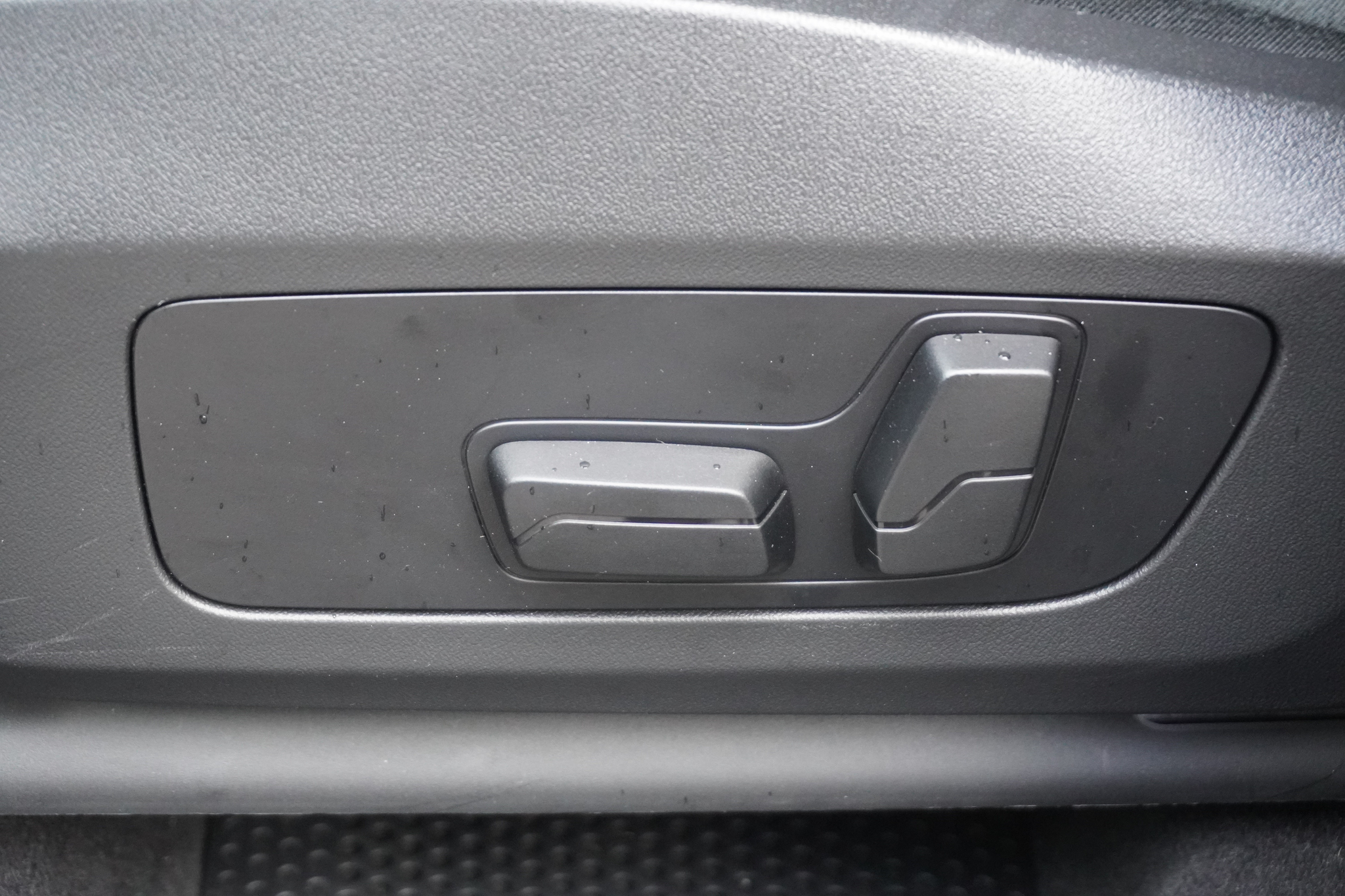 listing desktop thumbnail image 29