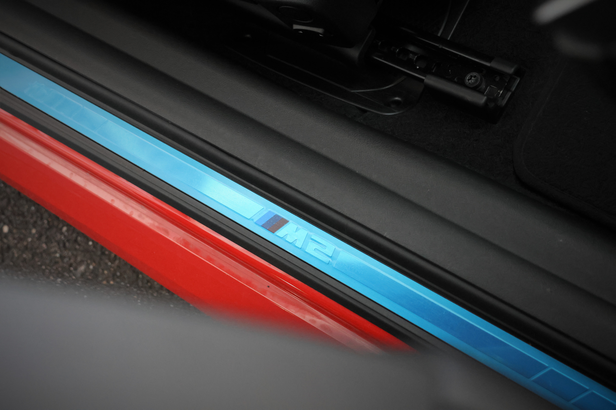 listing desktop thumbnail image 18