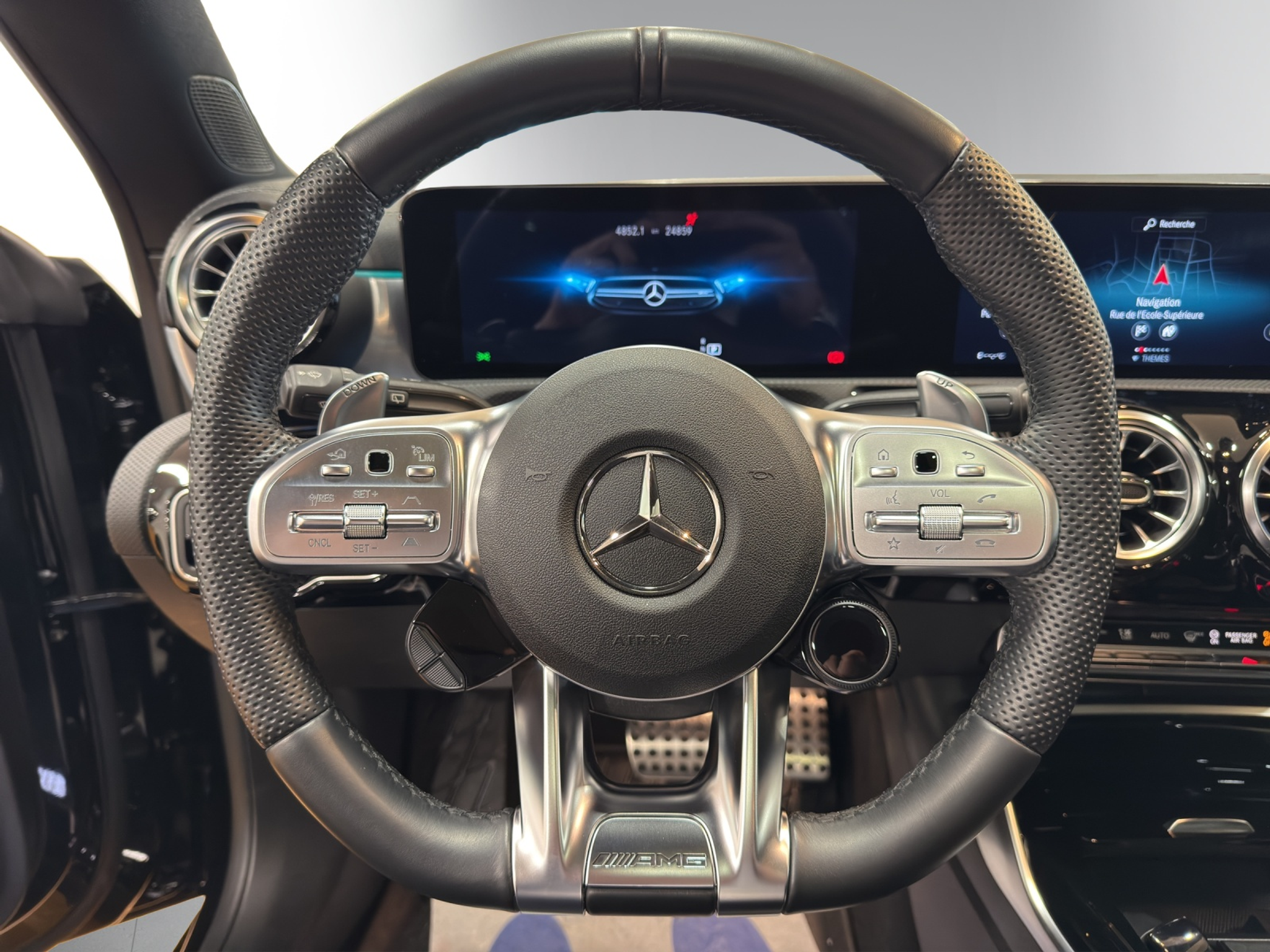 listing desktop thumbnail image 12