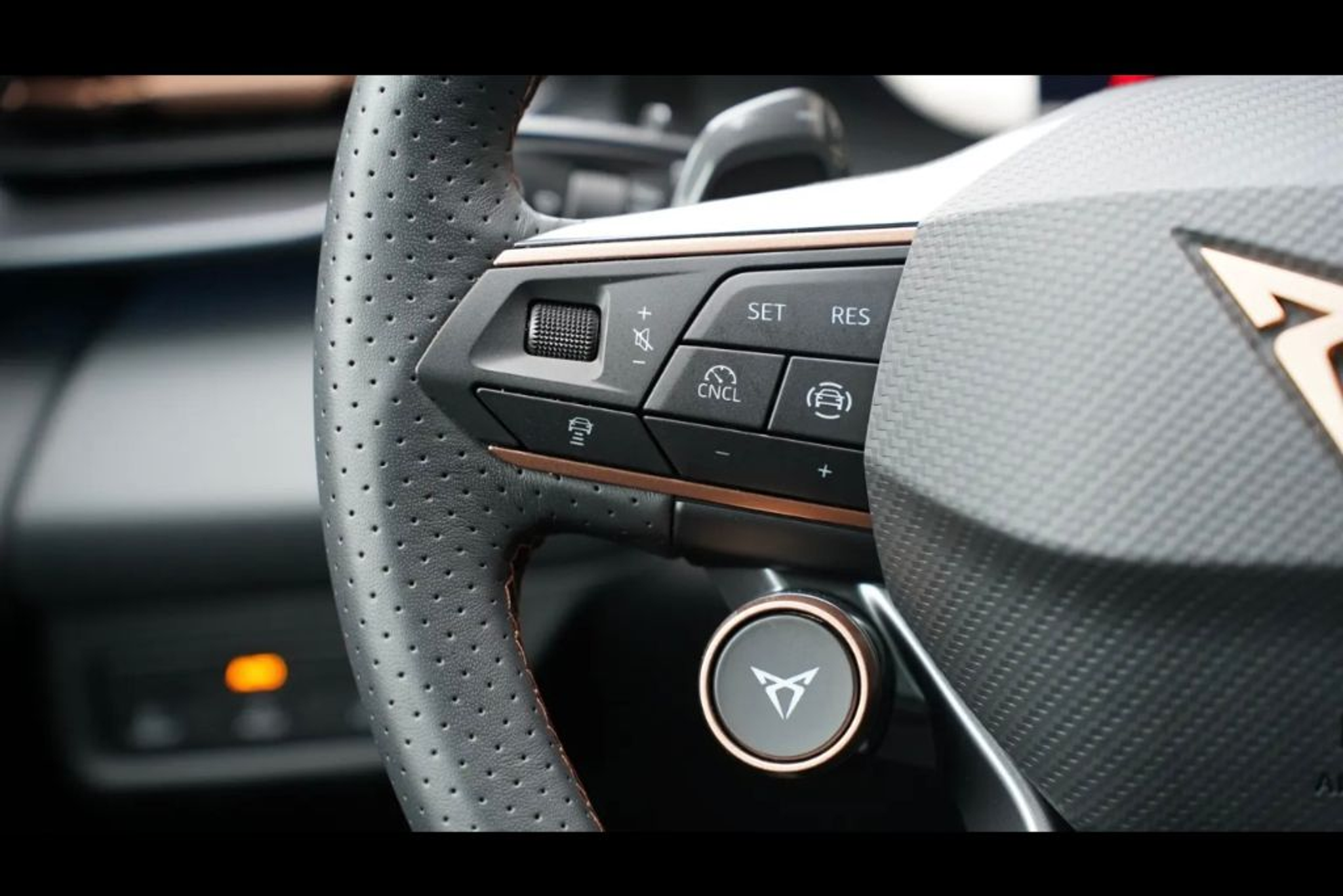 listing desktop thumbnail image 9