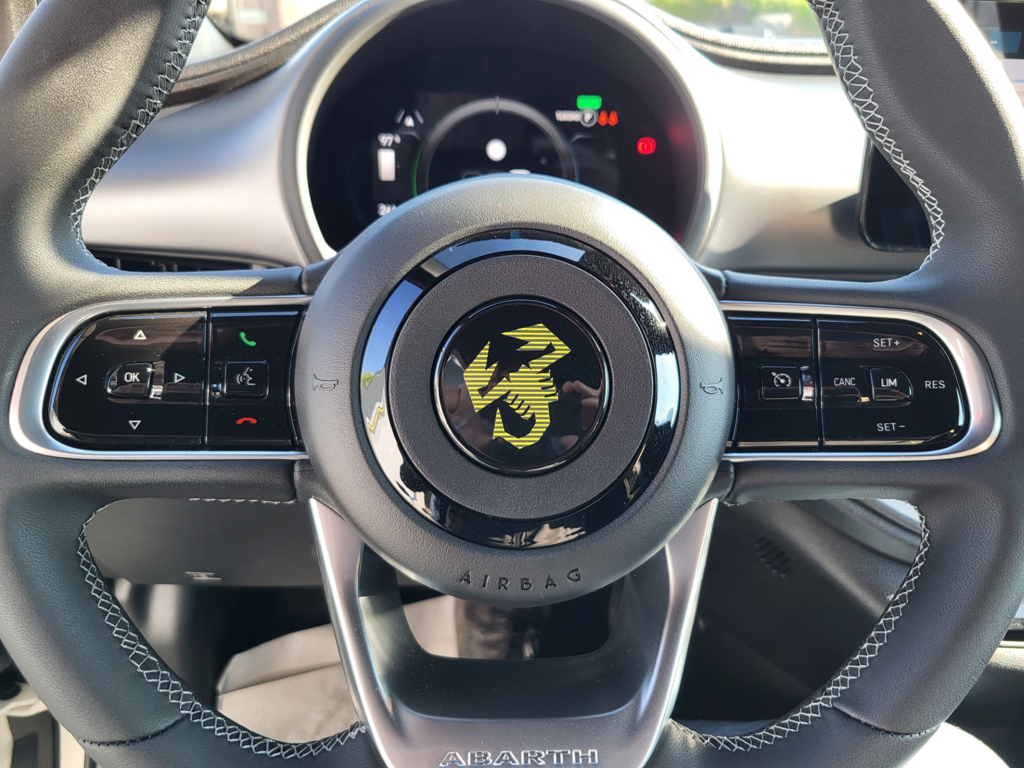 listing desktop thumbnail image 12