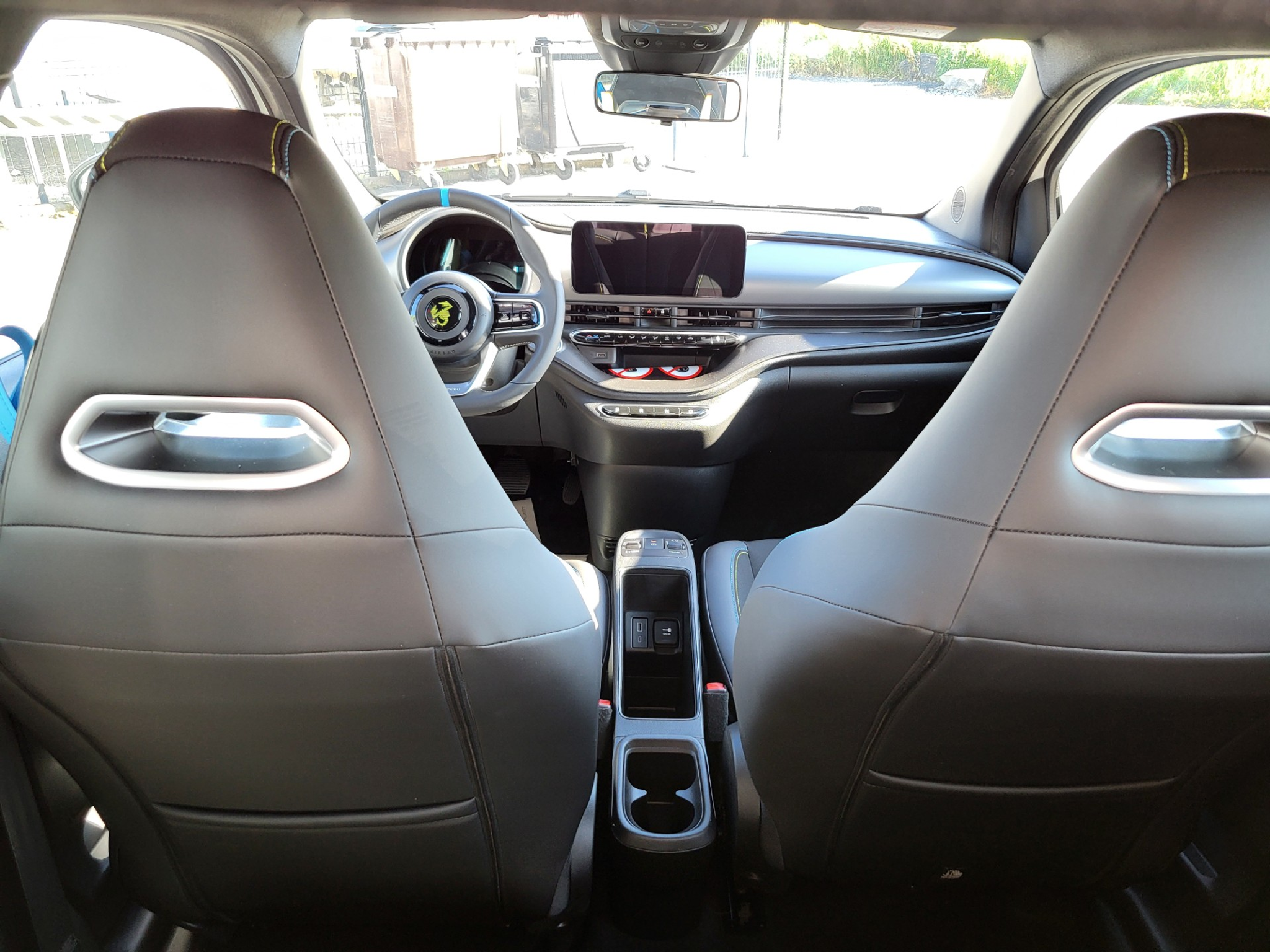 listing desktop thumbnail image 14