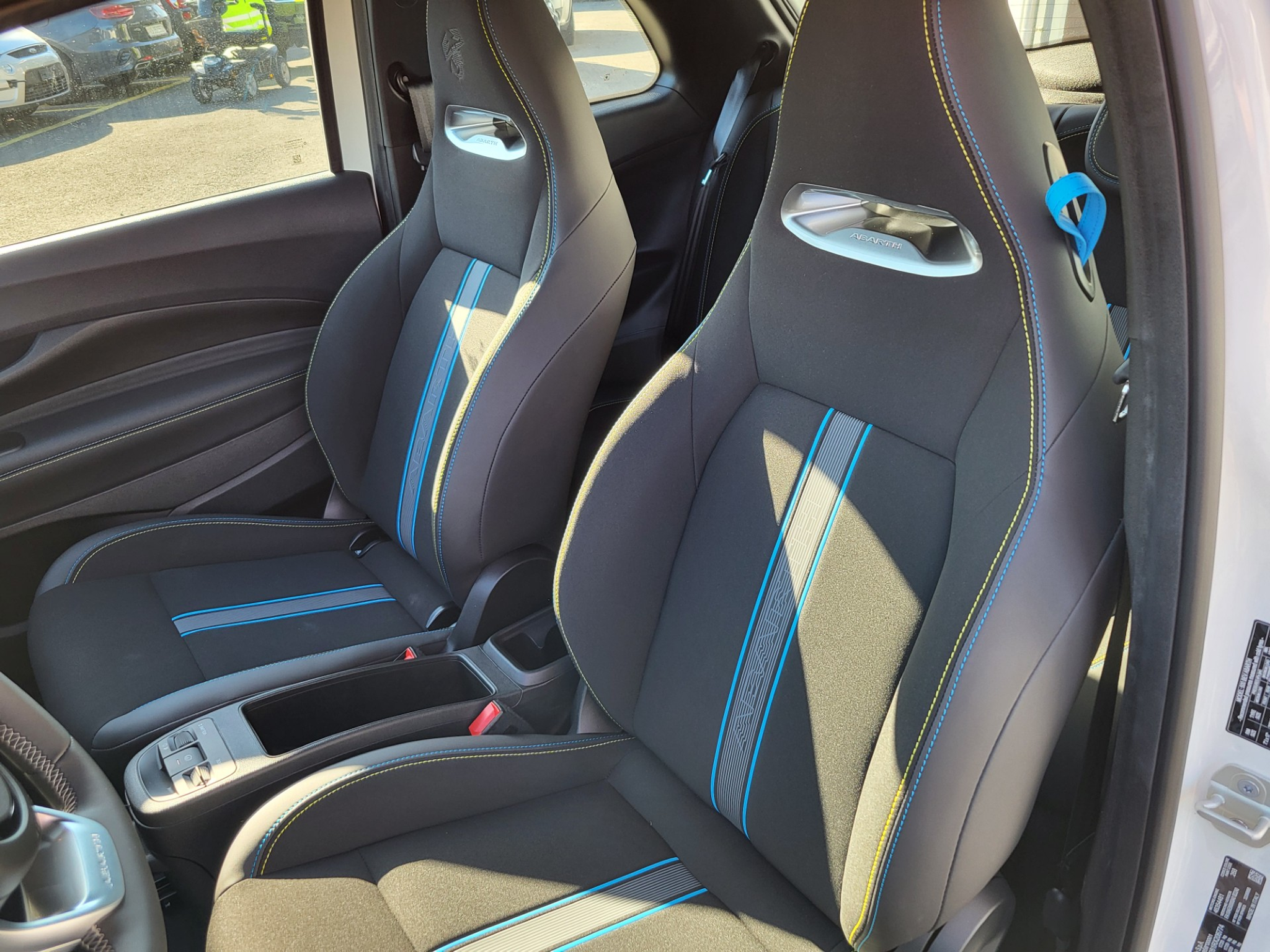 listing desktop thumbnail image 6