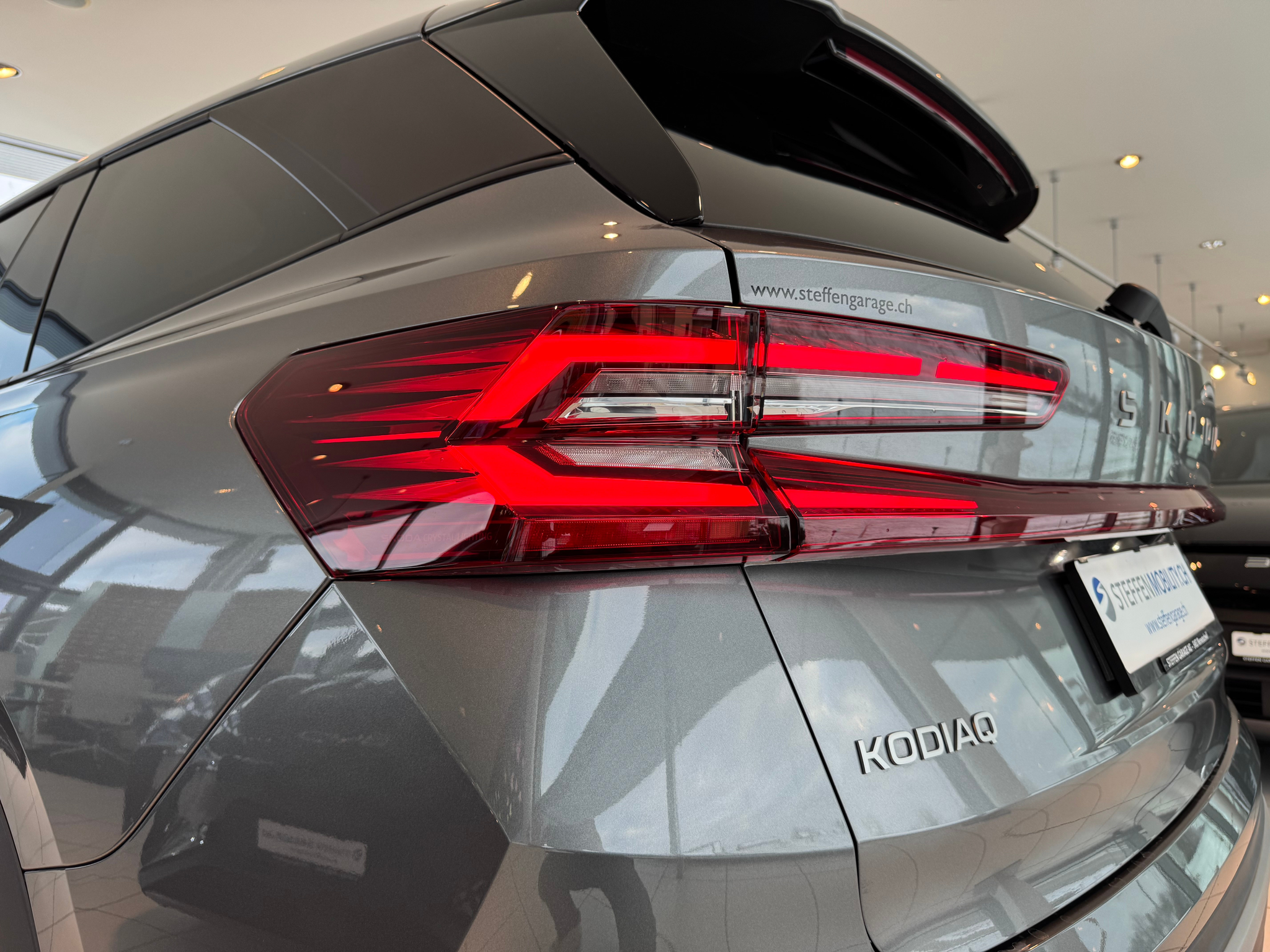 listing desktop thumbnail image 28