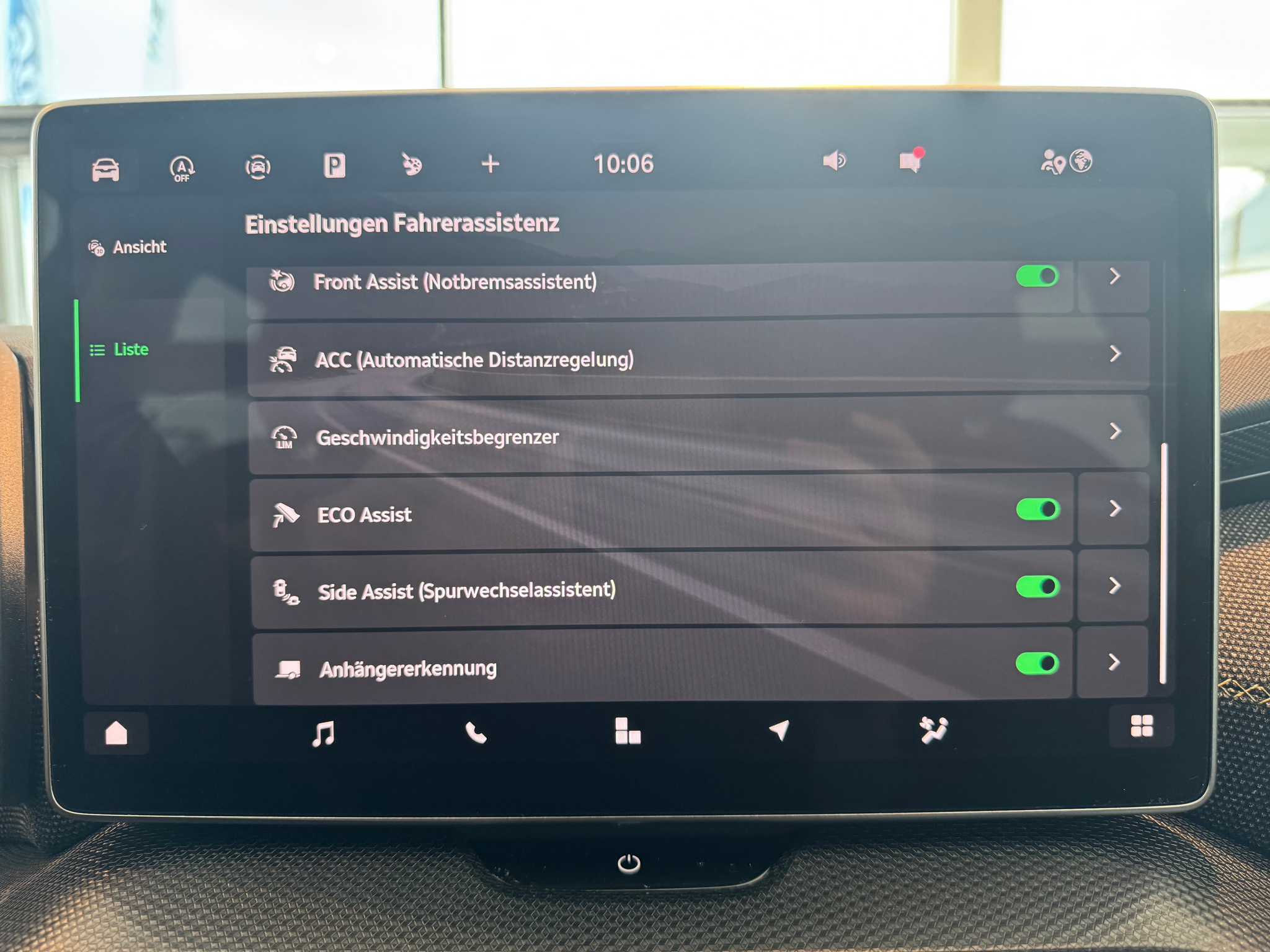 listing desktop thumbnail image 18