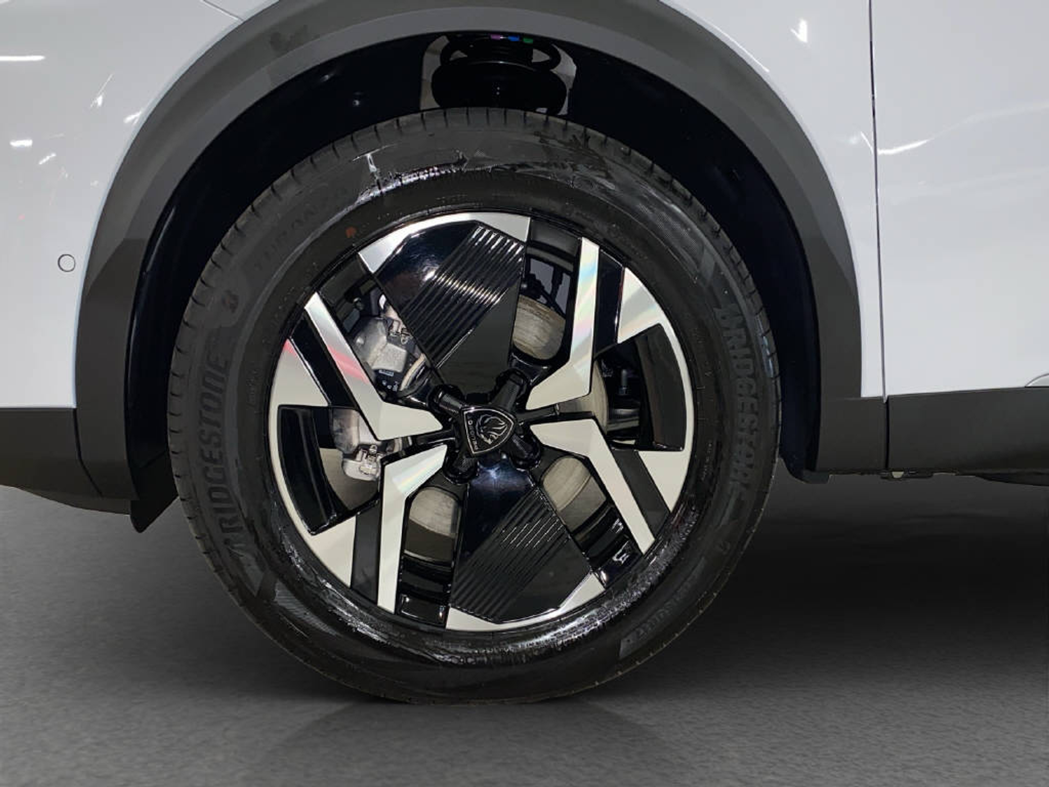 listing desktop thumbnail image 14