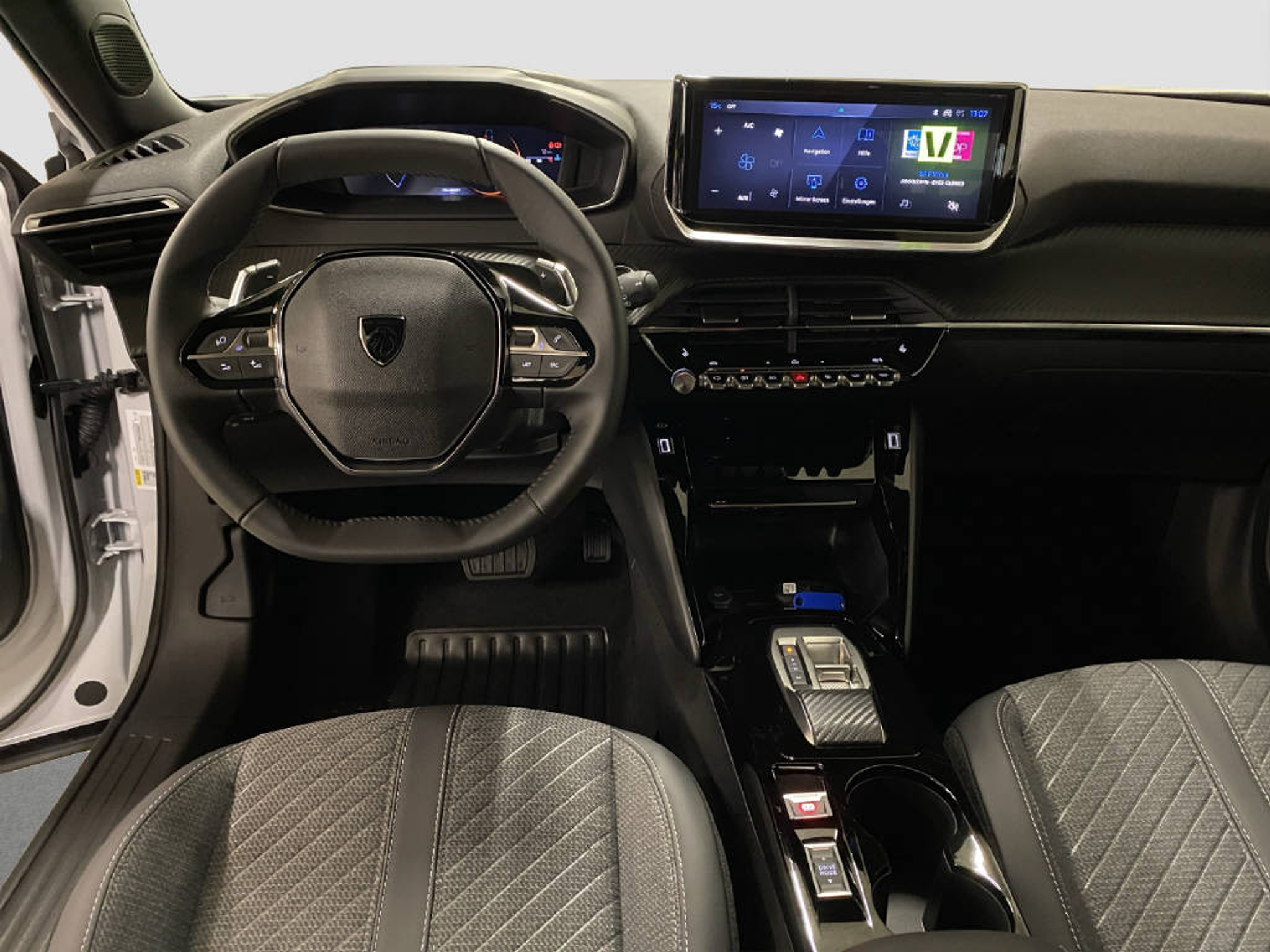 listing desktop thumbnail image 9