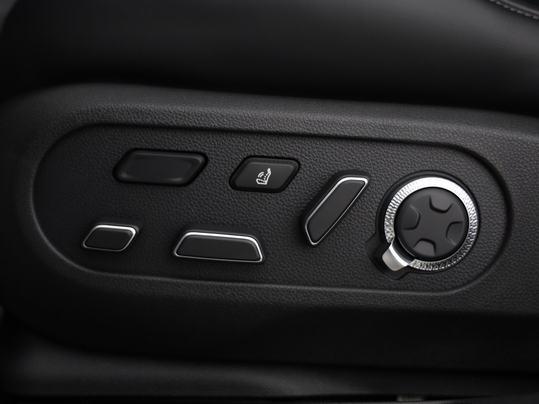 listing desktop thumbnail image 14