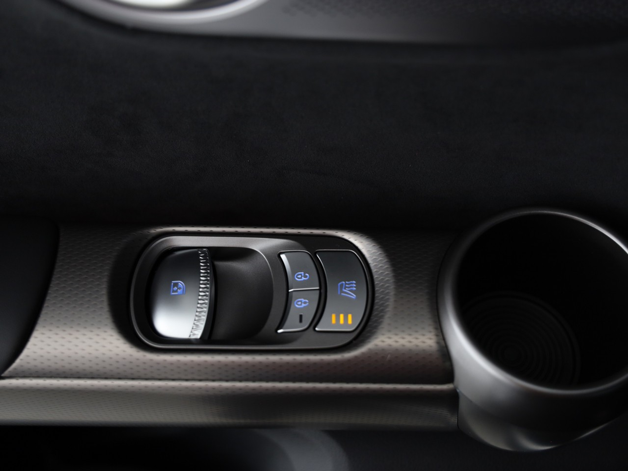 listing desktop thumbnail image 13