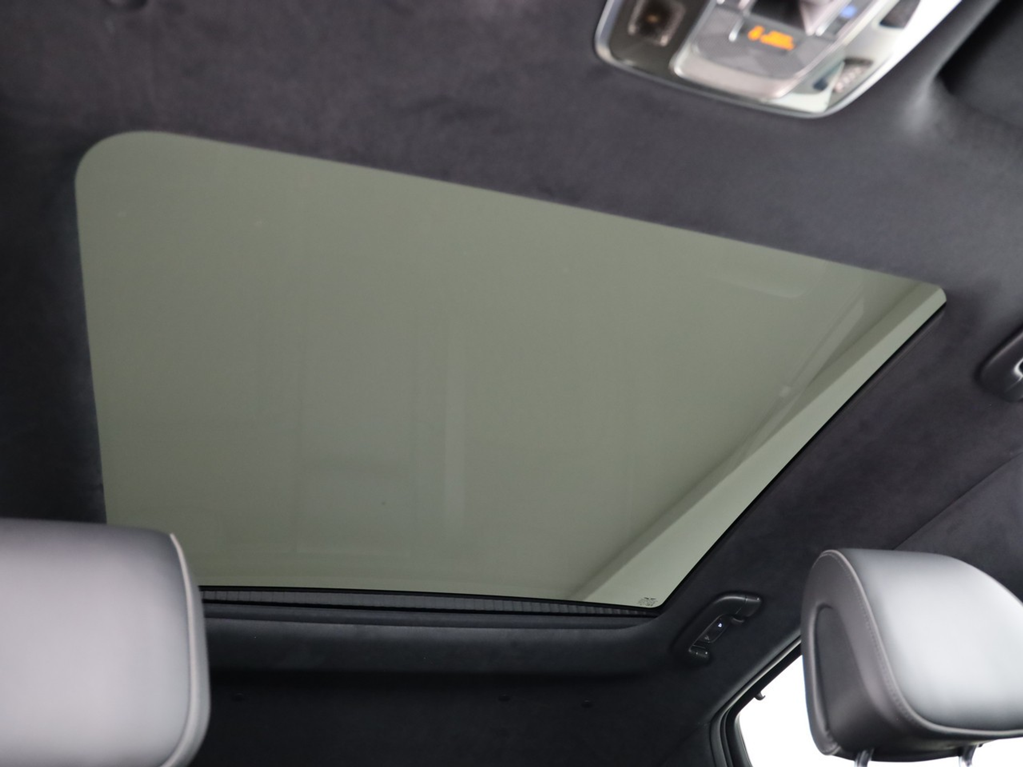 listing desktop thumbnail image 22