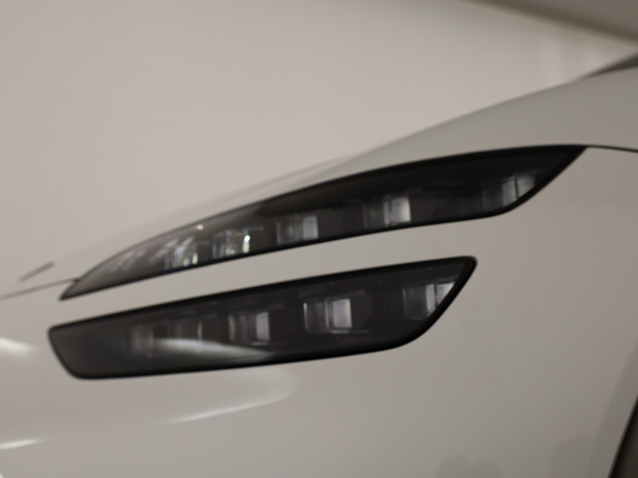 listing desktop thumbnail image 16