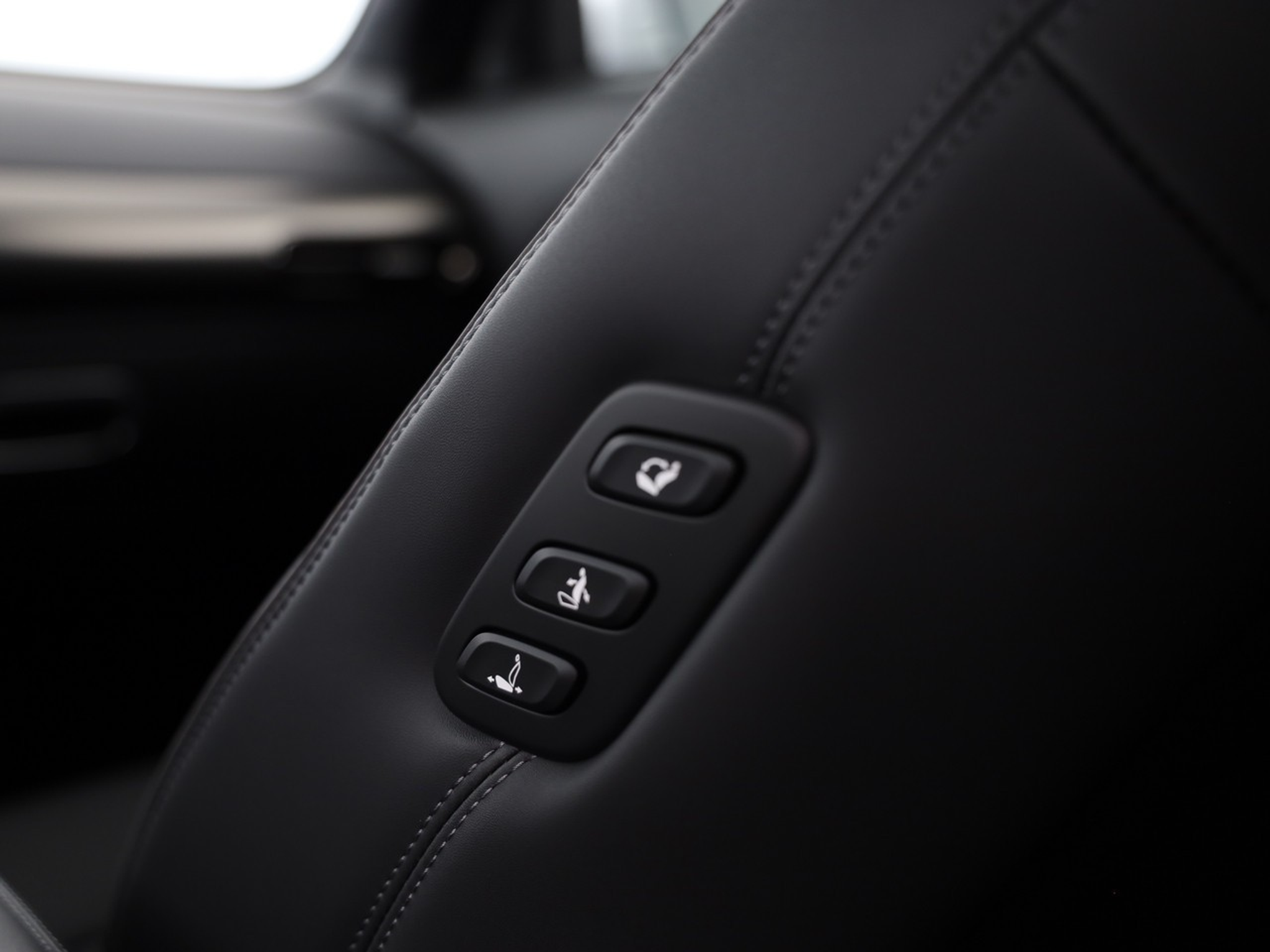 listing desktop thumbnail image 11