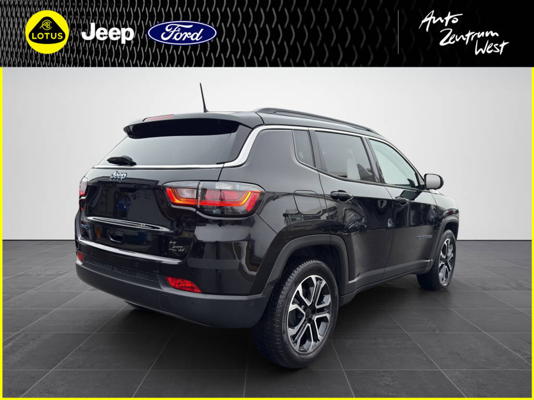 listing desktop thumbnail image 4