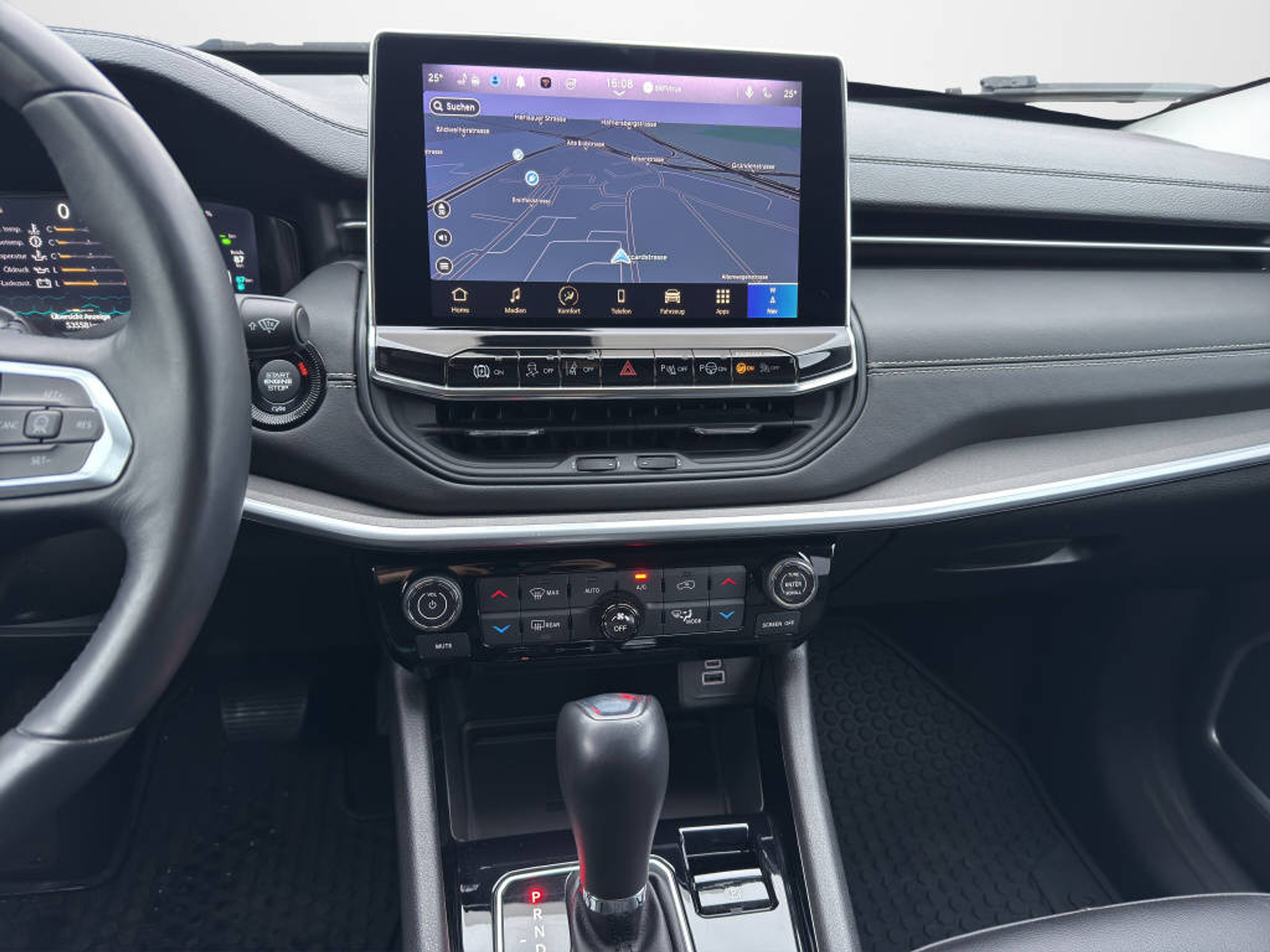 listing desktop thumbnail image 11